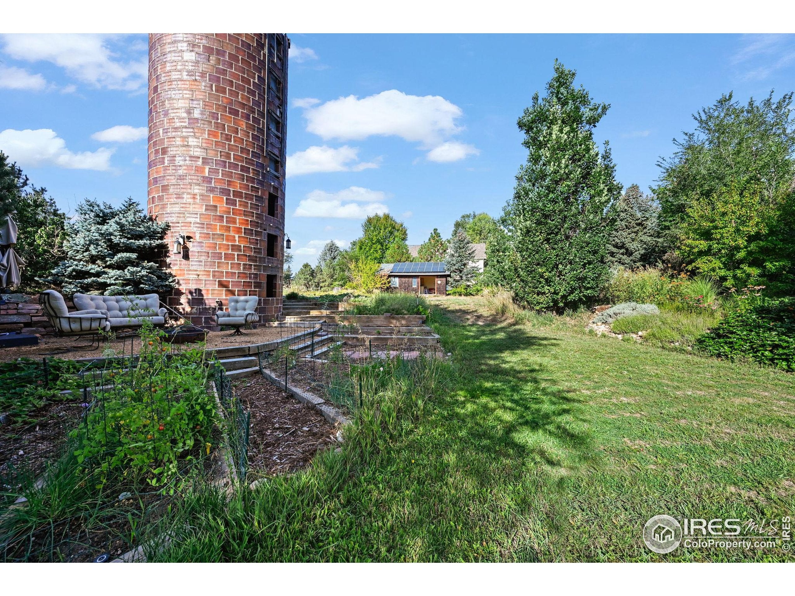 Louisville, Colorado, 80027, United States, 3 Bedrooms Bedrooms, ,3 BathroomsBathrooms,Residential,Pending,1997546