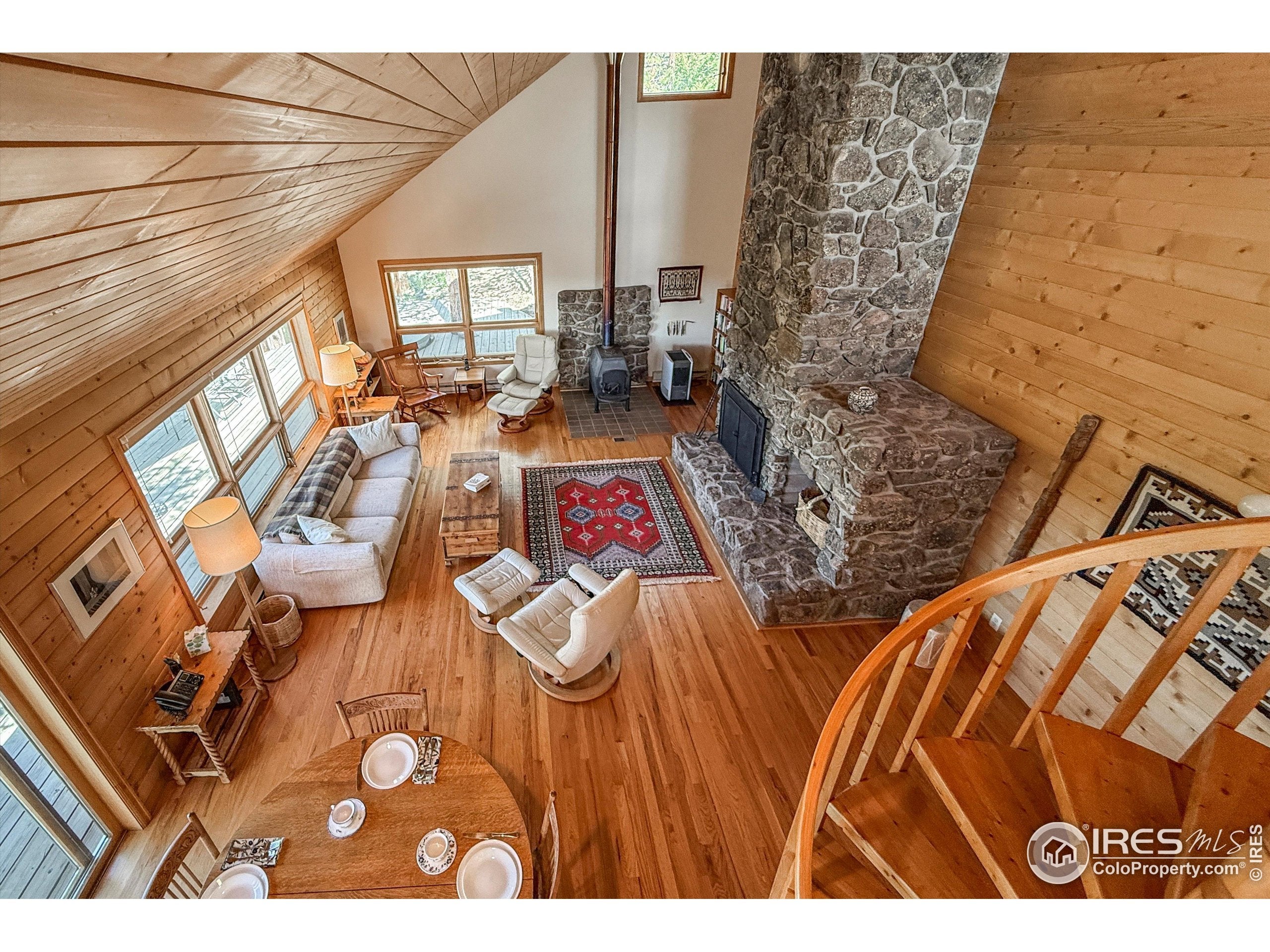 Lyons, Colorado, 80540, United States, 2 Bedrooms Bedrooms, ,2 BathroomsBathrooms,Residential,Active,1876678