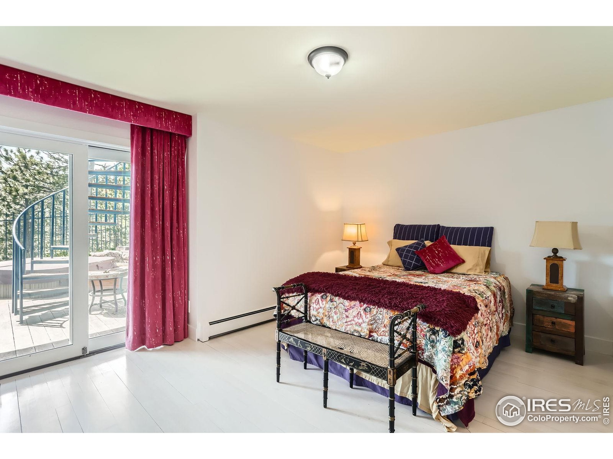 Boulder, Colorado, 80302, United States, 4 Bedrooms Bedrooms, ,5 BathroomsBathrooms,Residential,Pending,1953002