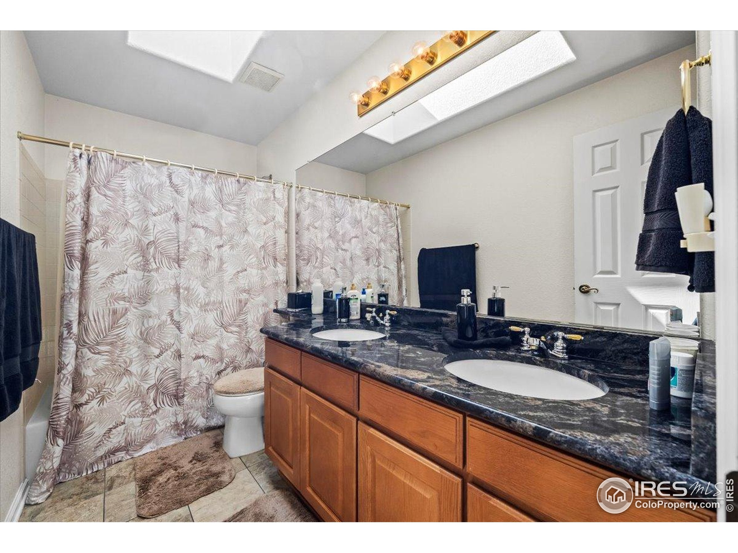 Superior, Colorado, 80027, United States, 5 Bedrooms Bedrooms, ,4 BathroomsBathrooms,Residential,Active,1877834