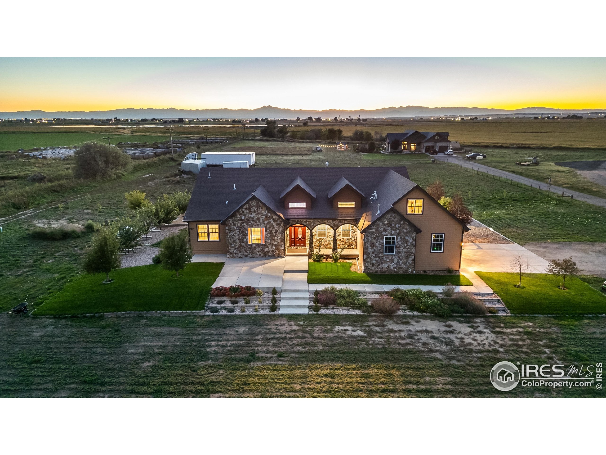La Salle, Colorado, 80645, United States, 6 Bedrooms Bedrooms, ,4 BathroomsBathrooms,Residential,Active,1953283