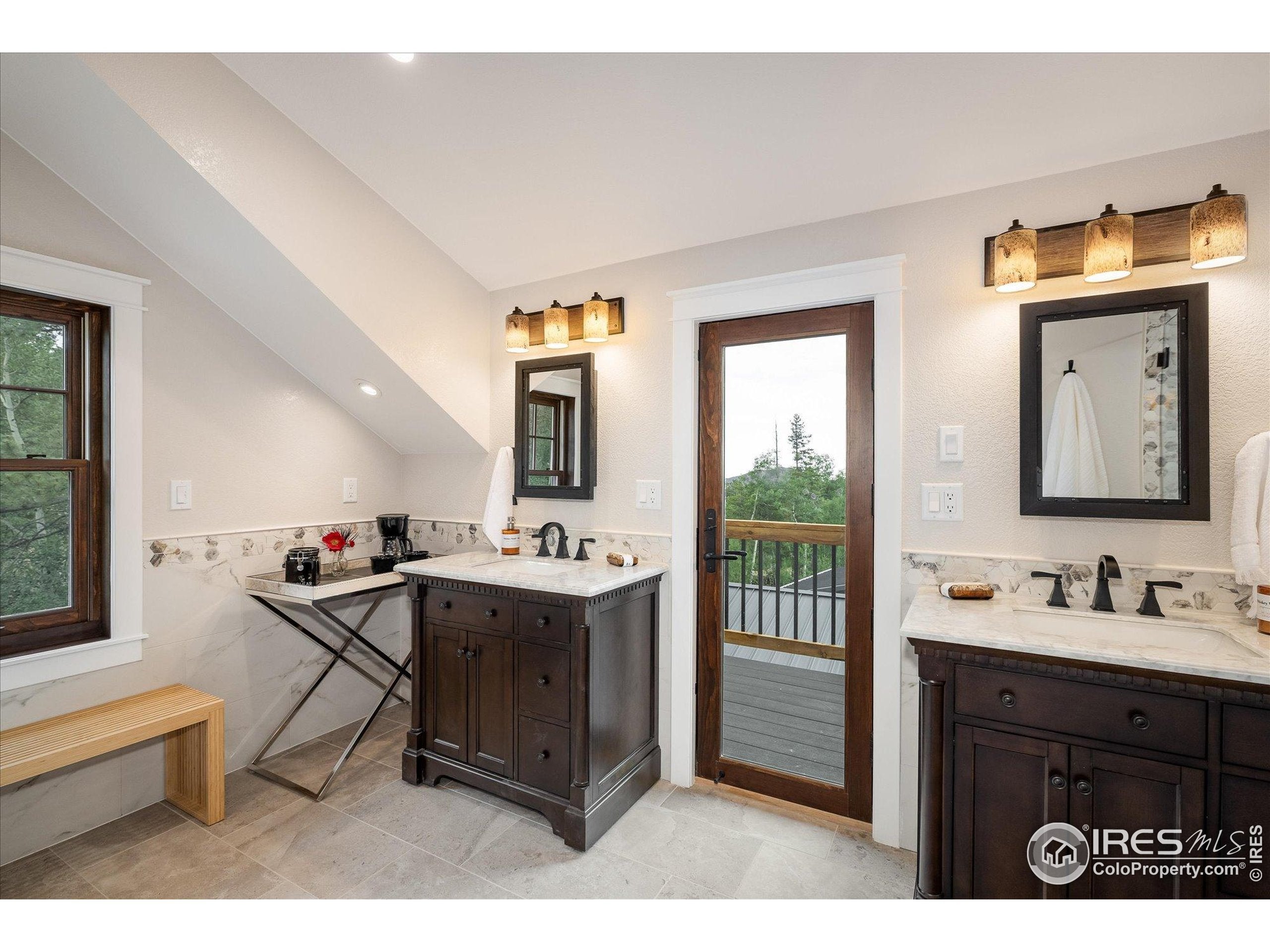 Golden, Colorado, 80403, United States, ,3 BathroomsBathrooms,Residential,Active,1888512