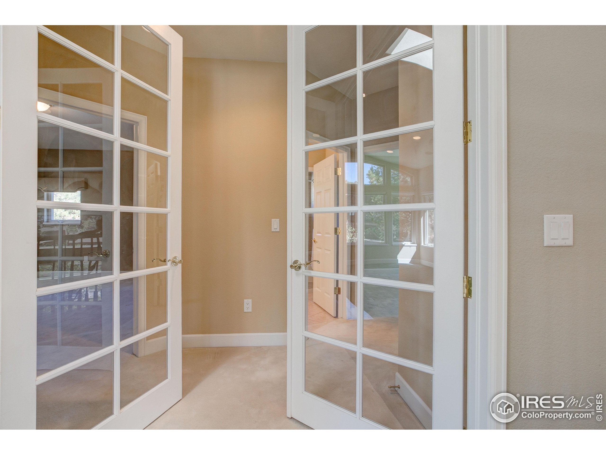 Estes Park, Colorado, 80517, United States, 4 Bedrooms Bedrooms, ,3 BathroomsBathrooms,Residential,Active,1952630