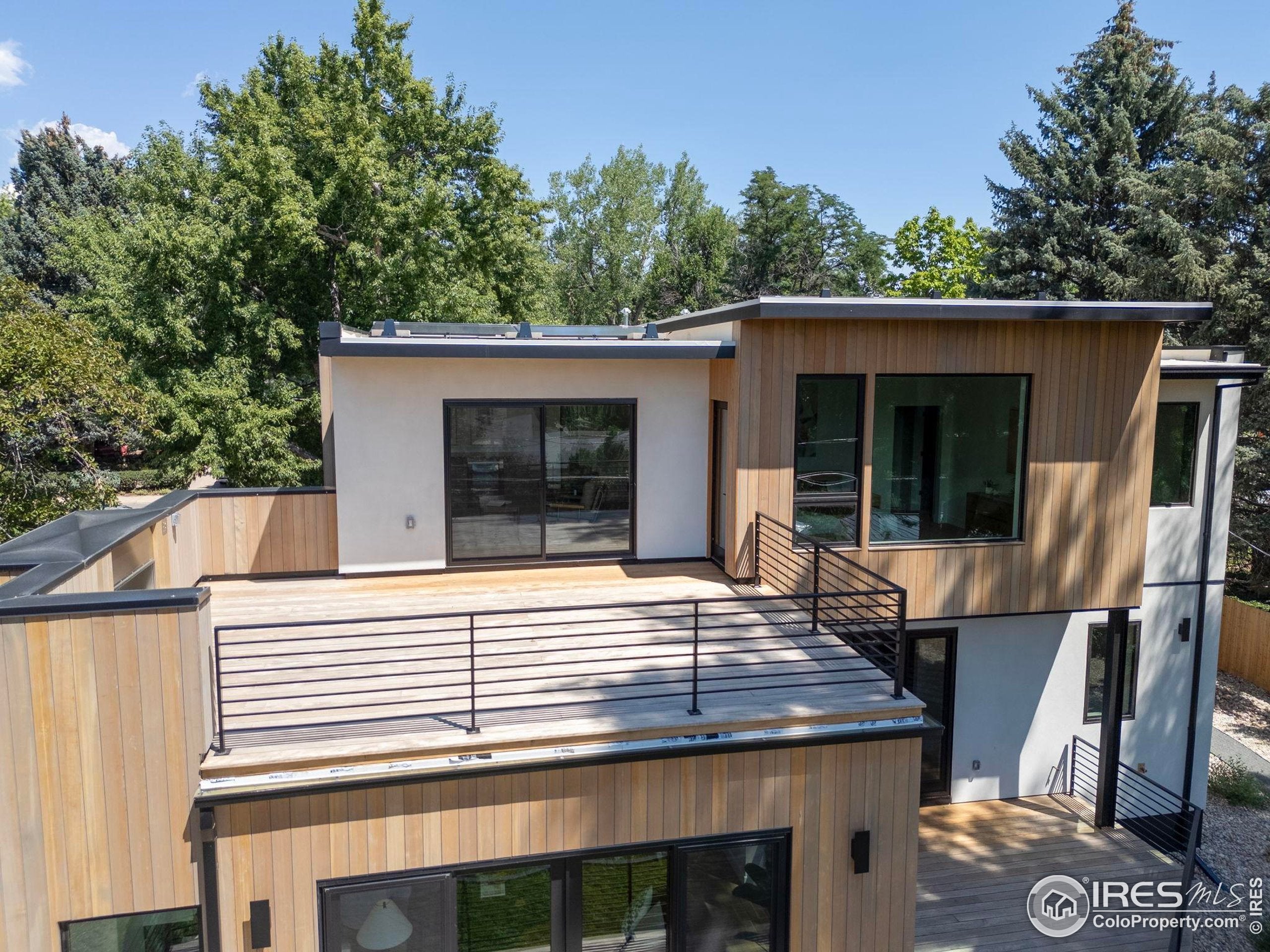 Boulder, Colorado, 80304, United States, 4 Bedrooms Bedrooms, ,4 BathroomsBathrooms,Residential,Active,1997579