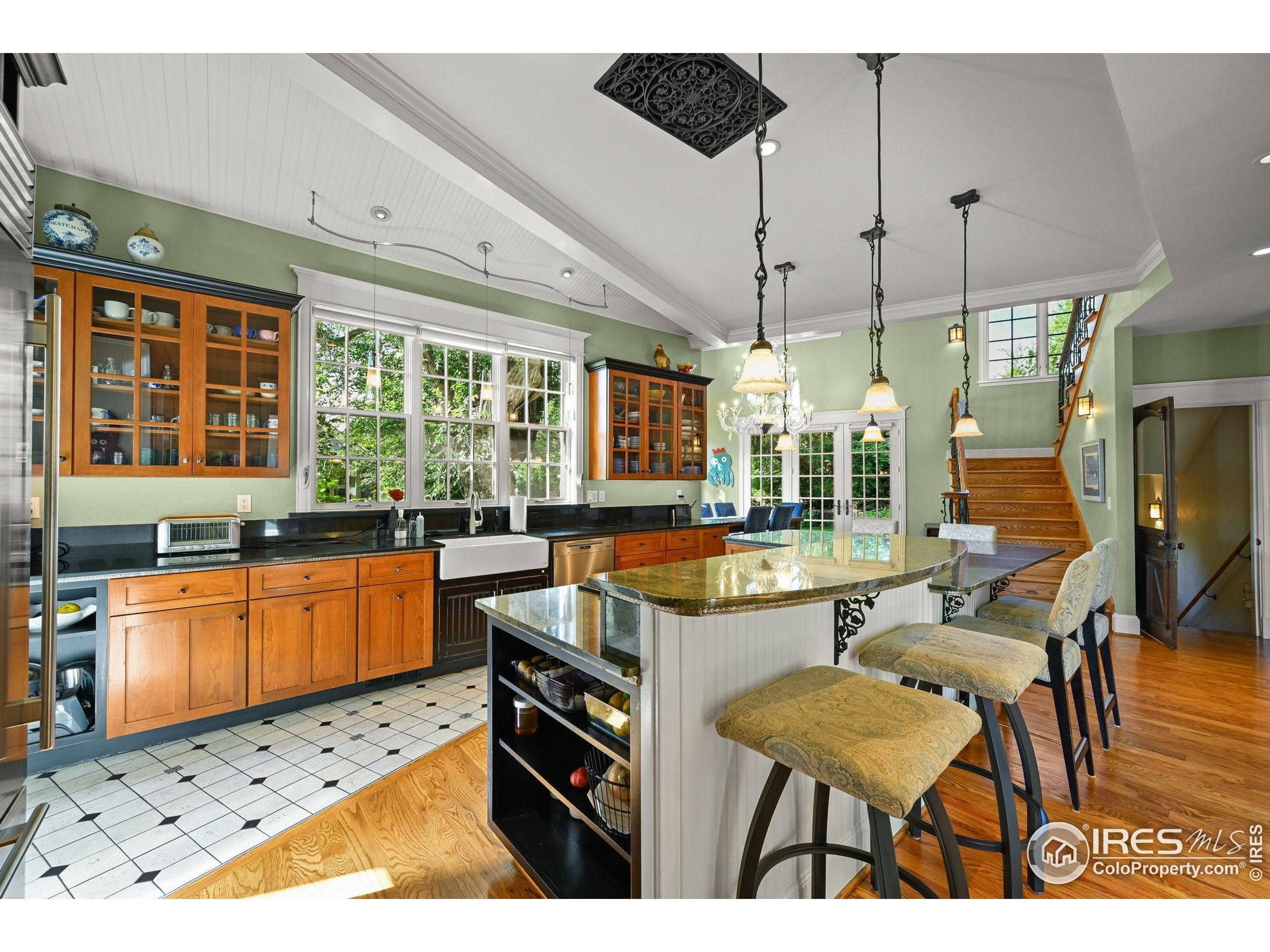 Louisville, Colorado, 80027, United States, 3 Bedrooms Bedrooms, ,3 BathroomsBathrooms,Residential,Pending,1997546