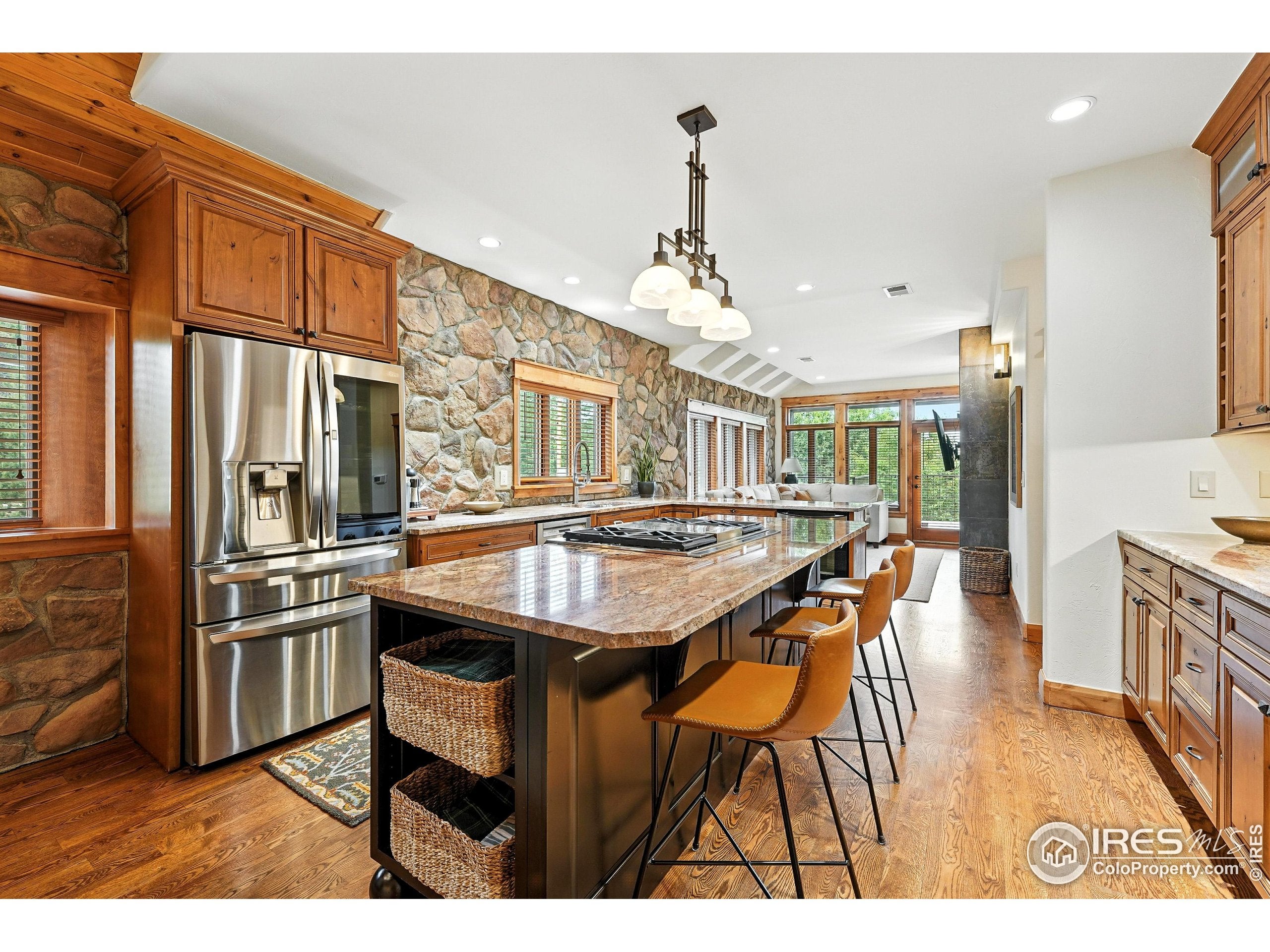 Boulder, Colorado, 80304, United States, 5 Bedrooms Bedrooms, ,4 BathroomsBathrooms,Residential,Active,1997632