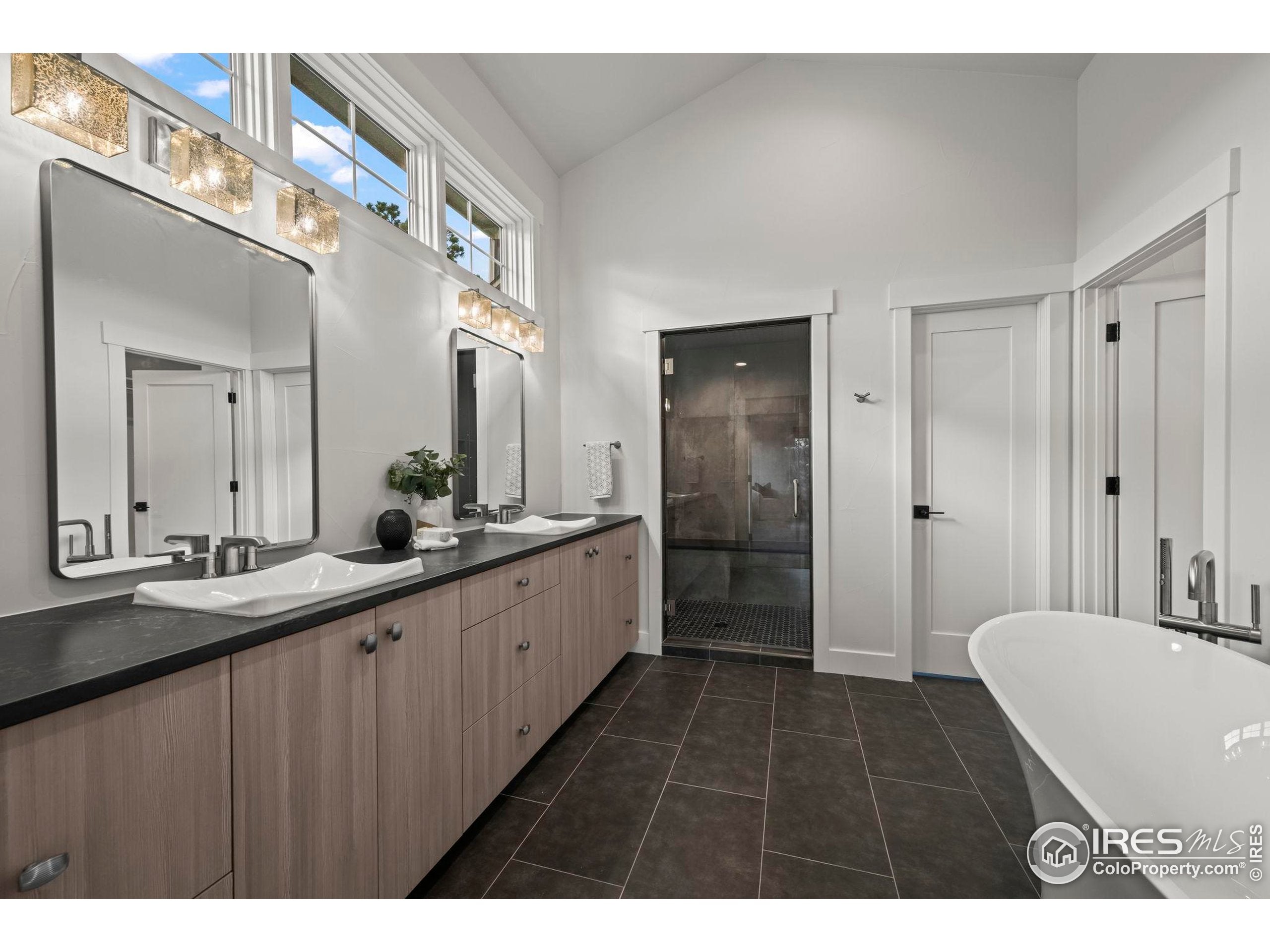 Lafayette, Colorado, 80026, United States, 5 Bedrooms Bedrooms, ,7 BathroomsBathrooms,Residential,Active,2006932