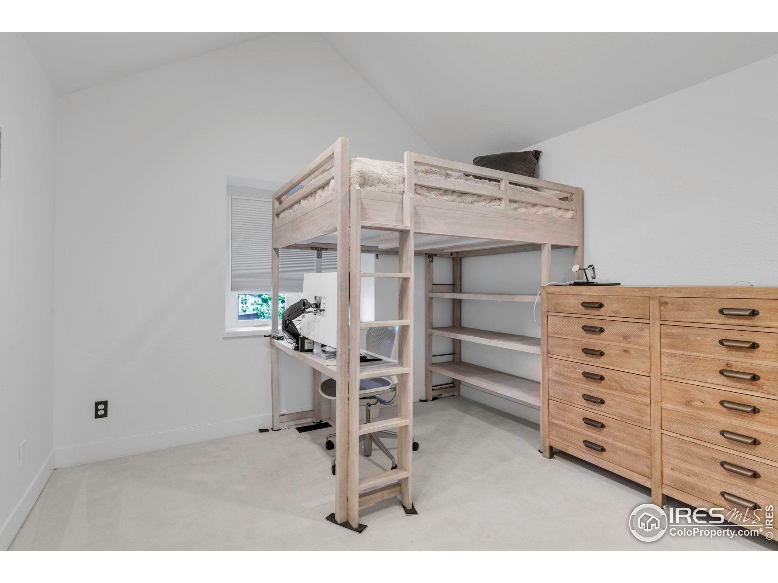 Louisville, Colorado, 80027, United States, 4 Bedrooms Bedrooms, ,4 BathroomsBathrooms,Residential,Active,1821969