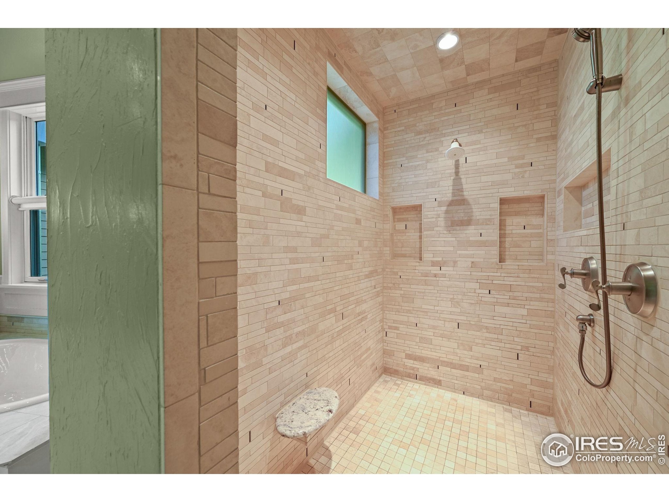 Louisville, Colorado, 80027, United States, 3 Bedrooms Bedrooms, ,3 BathroomsBathrooms,Residential,Pending,1997546