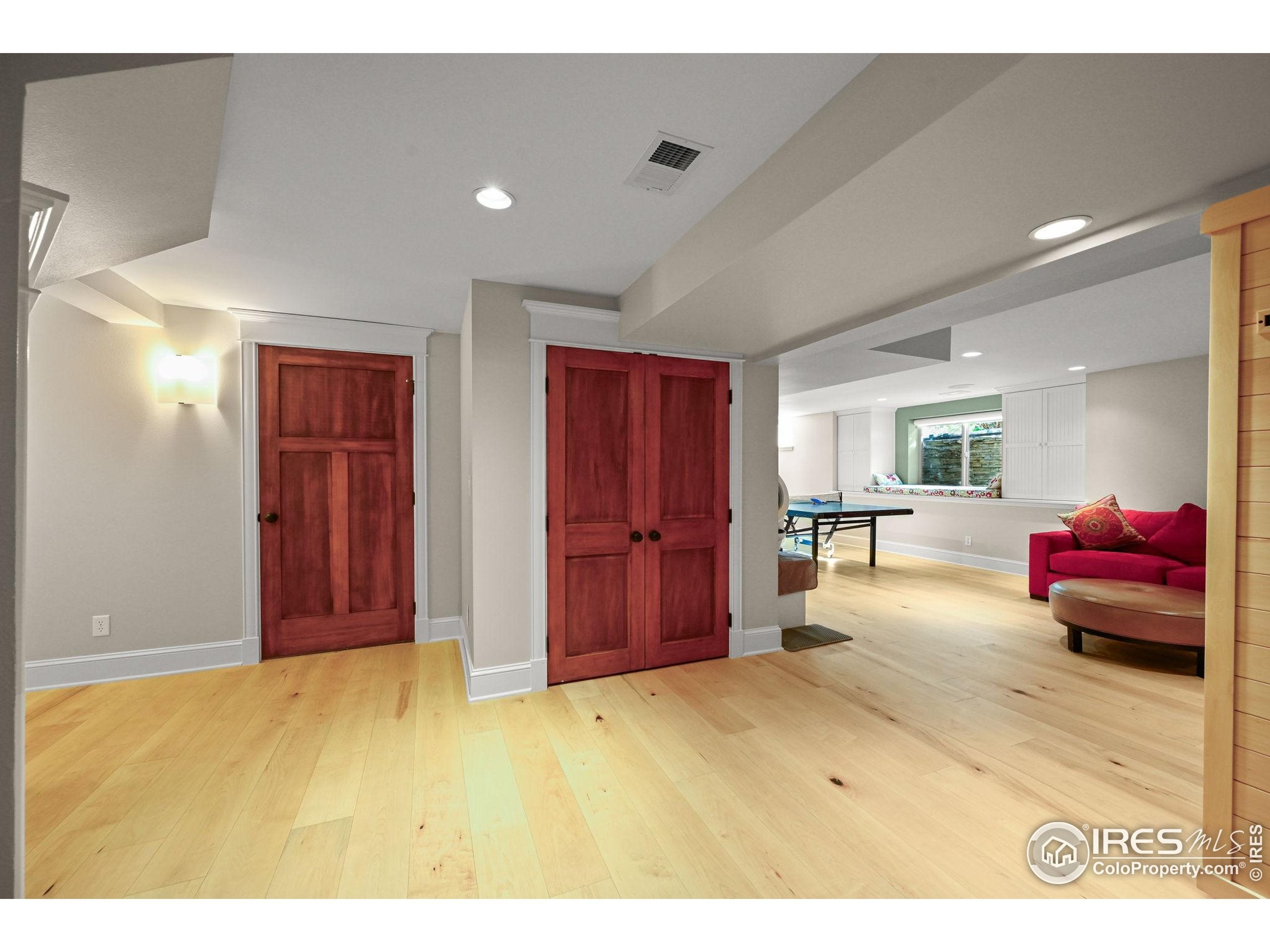 Louisville, Colorado, 80027, United States, 3 Bedrooms Bedrooms, ,3 BathroomsBathrooms,Residential,Pending,1997546