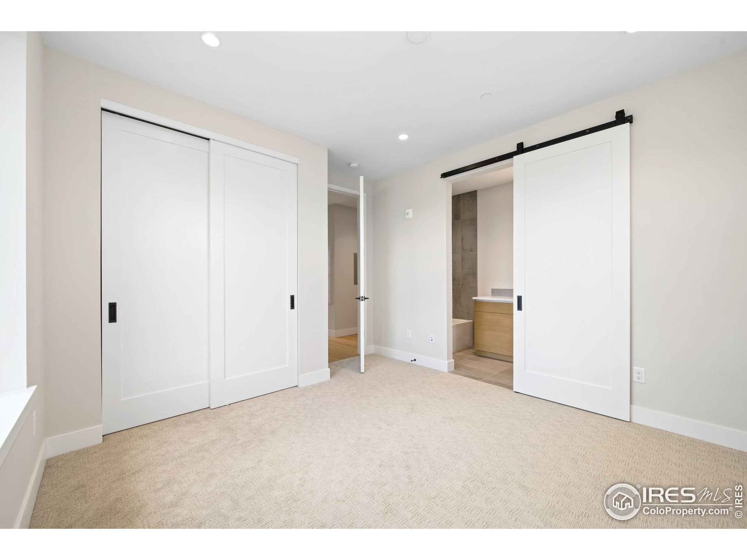 Loveland, Colorado, 80537, United States, 2 Bedrooms Bedrooms, ,3 BathroomsBathrooms,Residential,Active,1884717