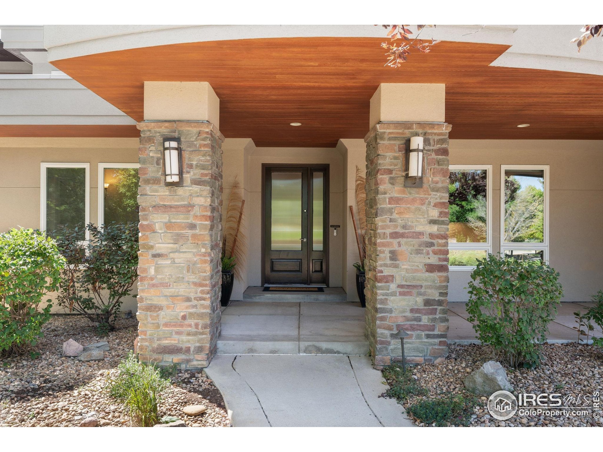 Lafayette, Colorado, 80026, United States, 6 Bedrooms Bedrooms, ,5 BathroomsBathrooms,Residential,Active,1945353