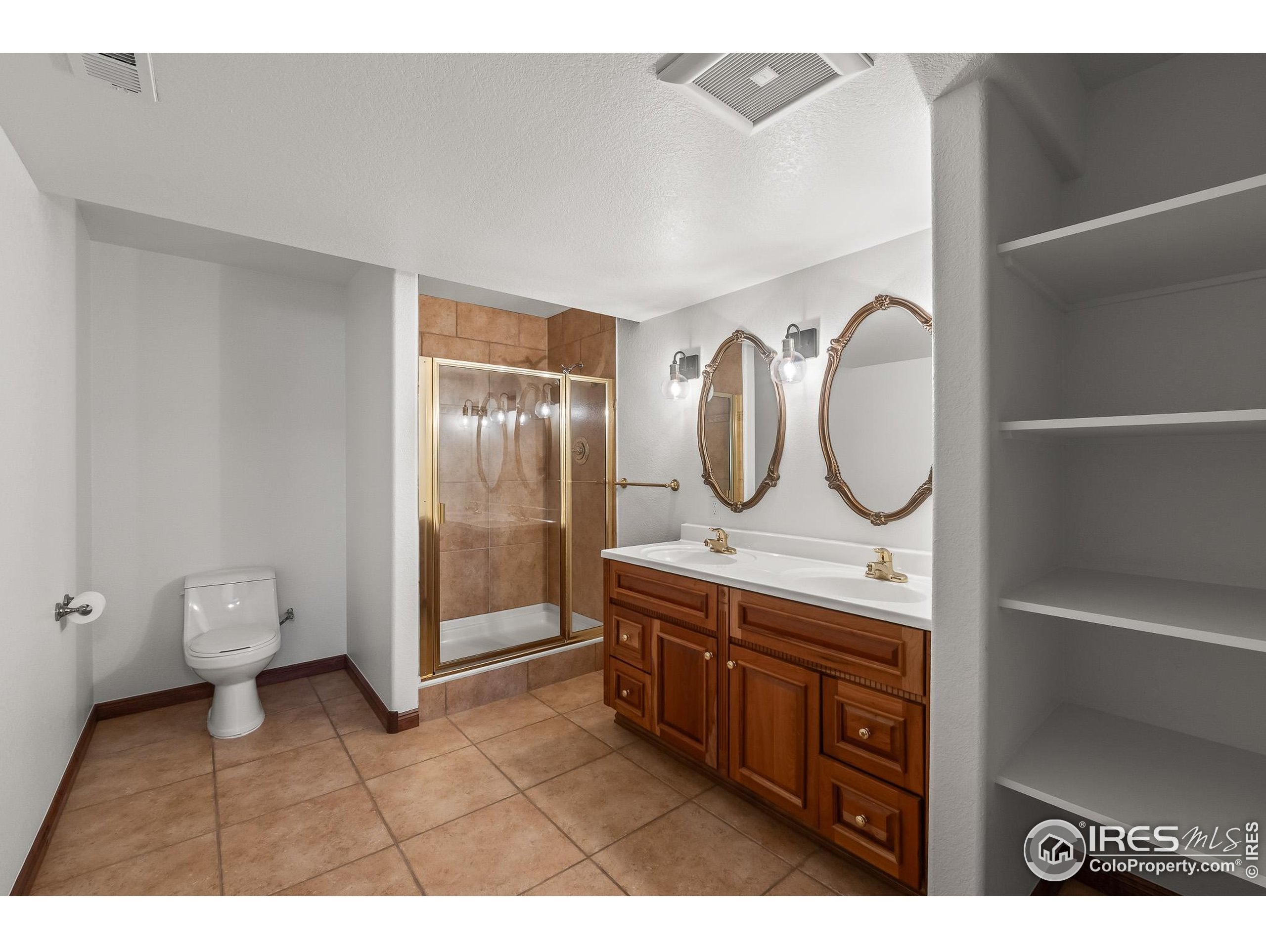 Loveland, Colorado, 80537, United States, 4 Bedrooms Bedrooms, ,3 BathroomsBathrooms,Residential,Active,1922280