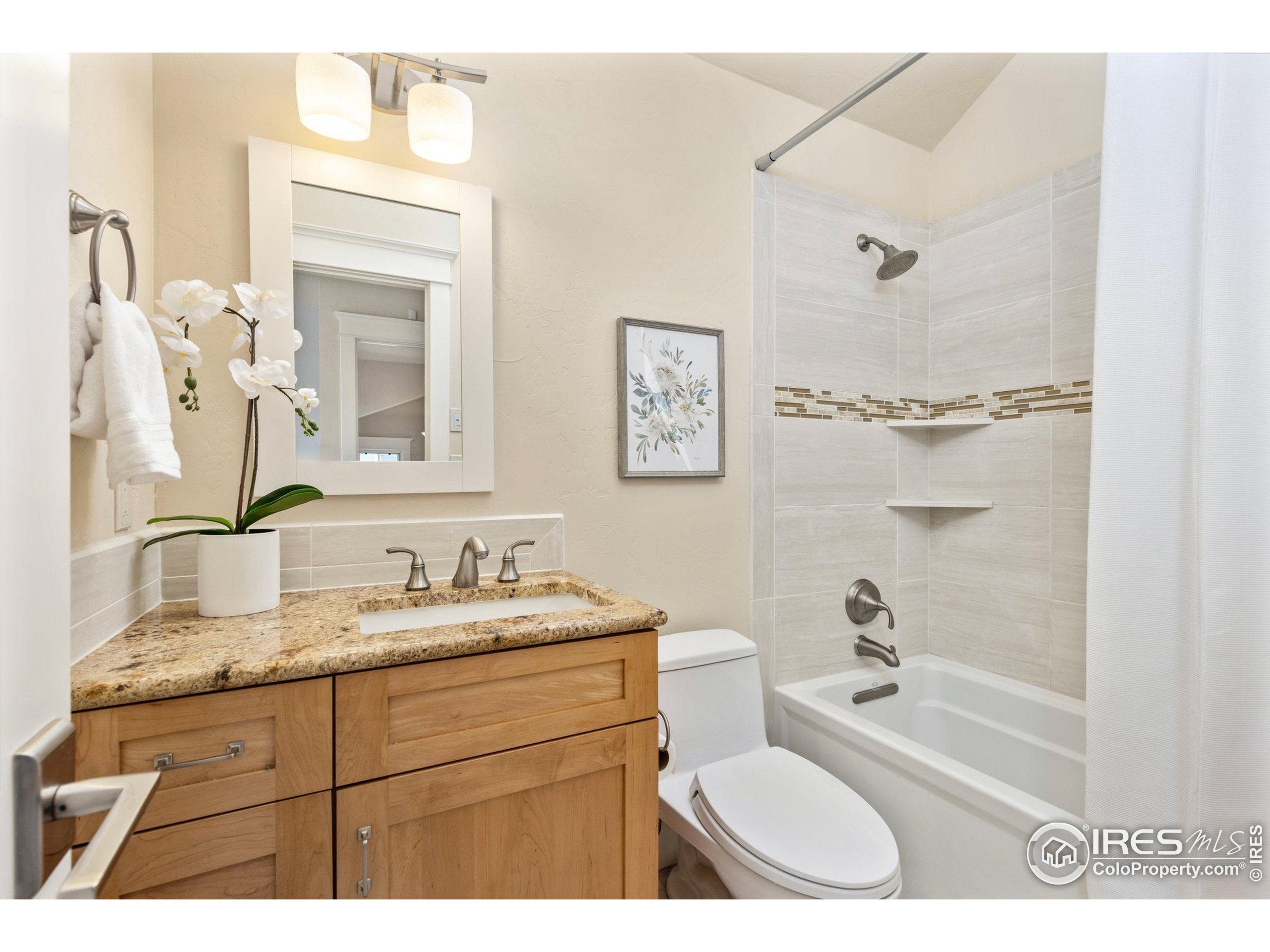 Louisville, Colorado, 80027, United States, 4 Bedrooms Bedrooms, ,5 BathroomsBathrooms,Residential,Active,1764452