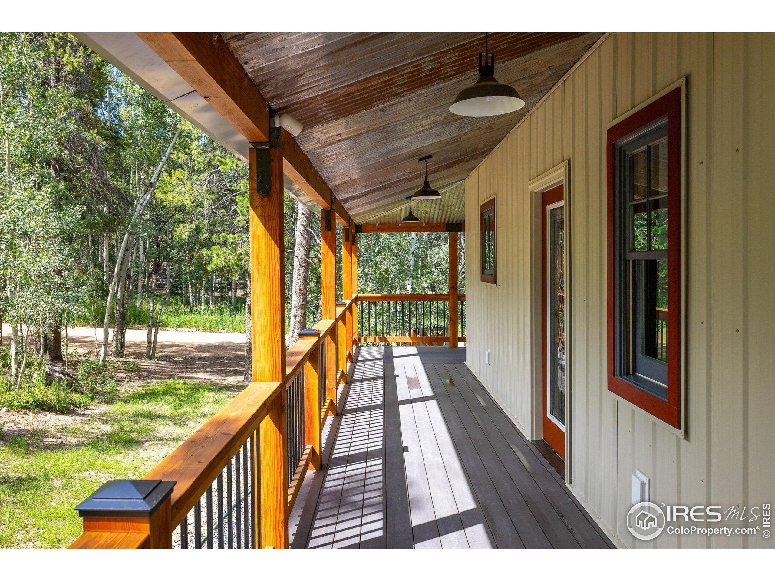 Golden, Colorado, 80403, United States, ,3 BathroomsBathrooms,Residential,Active,1888512