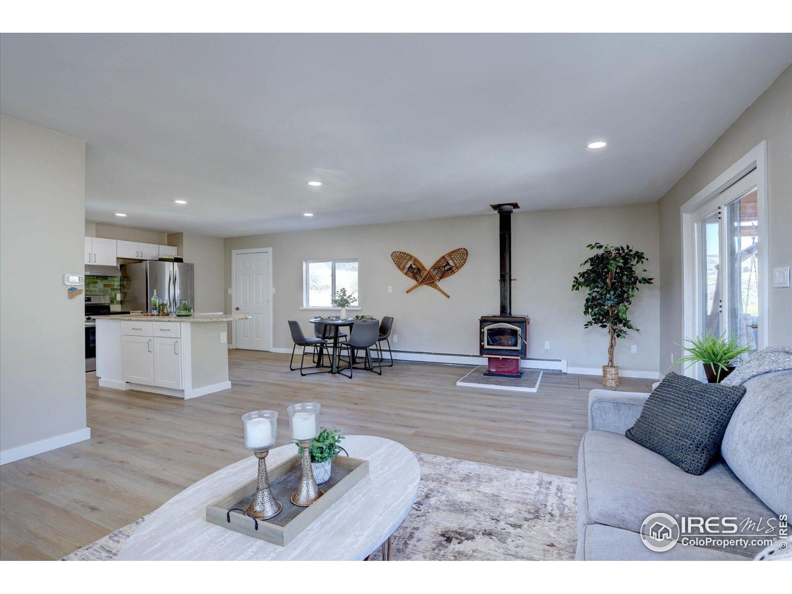 Lyons, Colorado, 80540, United States, 3 Bedrooms Bedrooms, ,2 BathroomsBathrooms,Residential,Active,1969834