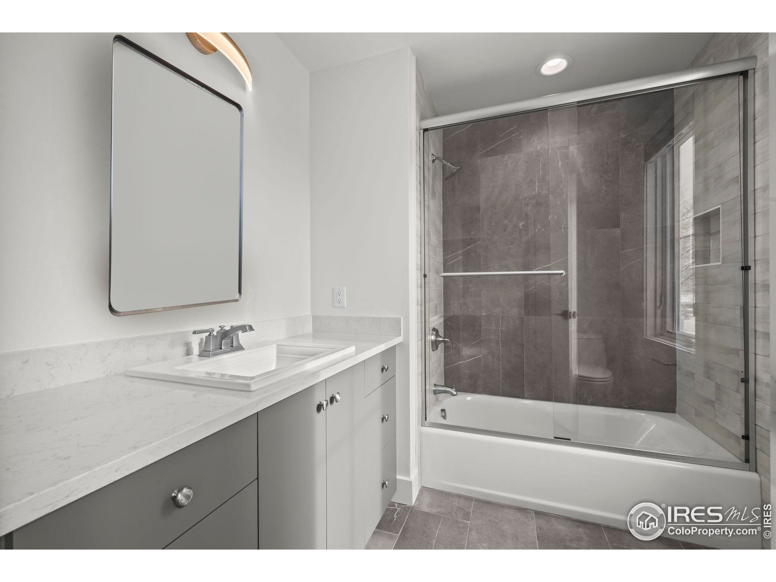 Lafayette, Colorado, 80026, United States, 5 Bedrooms Bedrooms, ,7 BathroomsBathrooms,Residential,Active,2006932