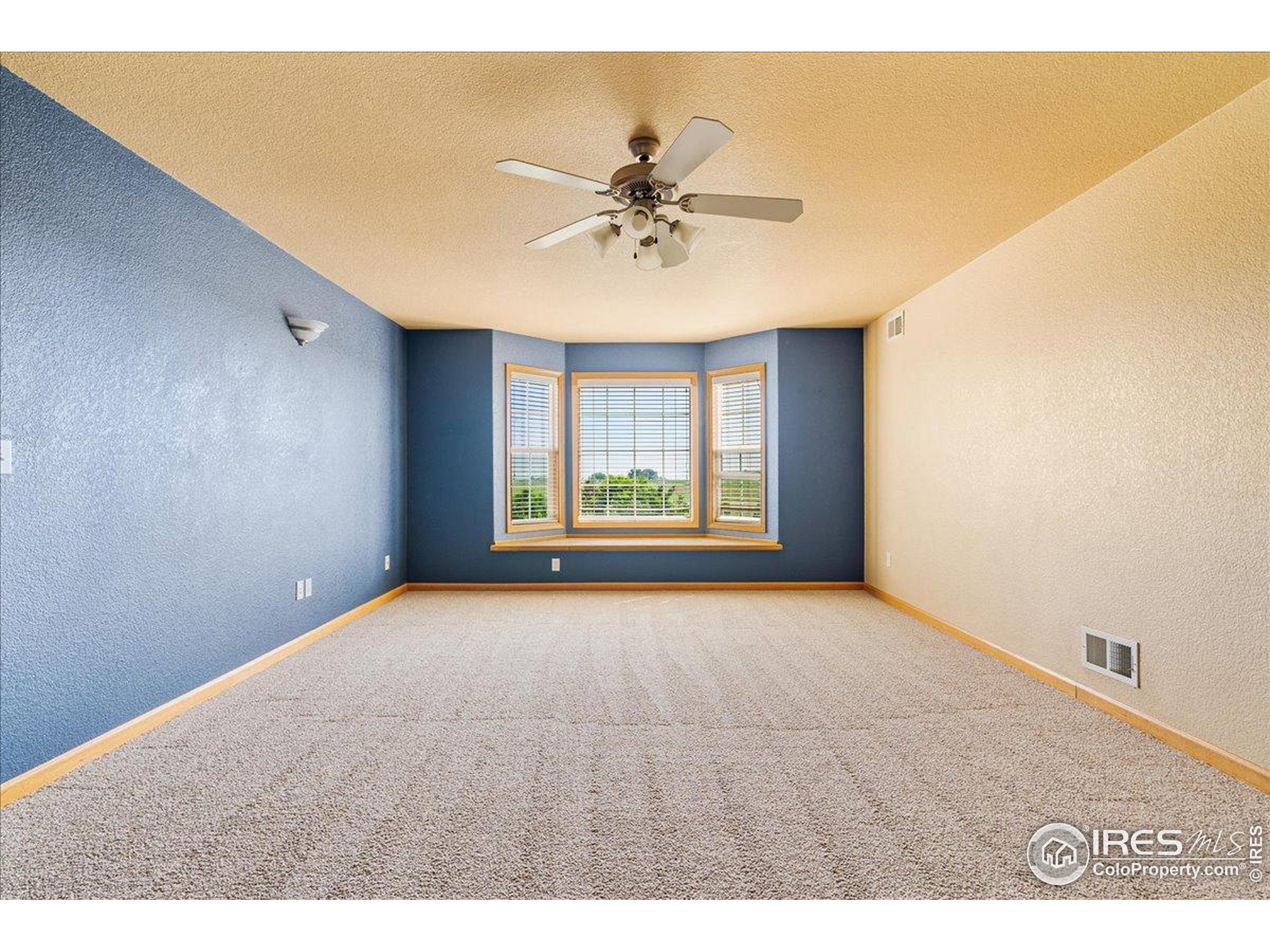 Loveland, Colorado, 80538, United States, 7 Bedrooms Bedrooms, ,5 BathroomsBathrooms,Residential,Active,1952273