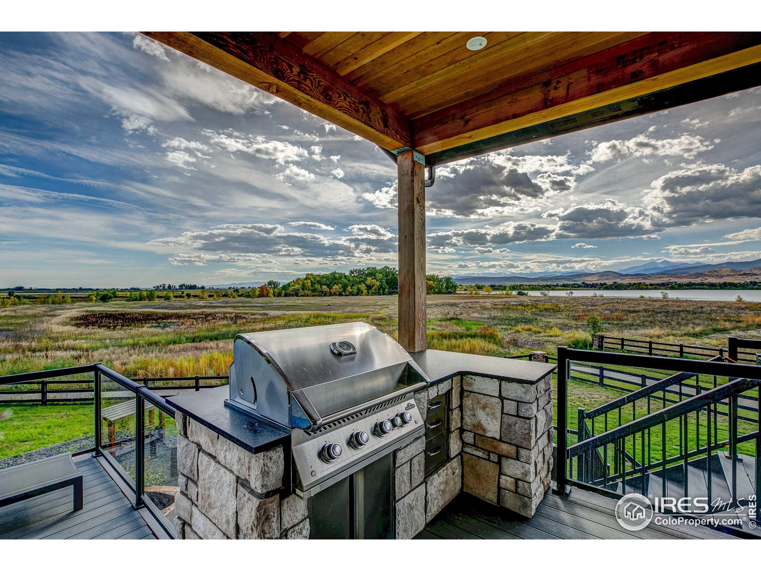 Berthoud, Colorado, 80513, United States, 4 Bedrooms Bedrooms, ,9 BathroomsBathrooms,Residential,Active,1945514