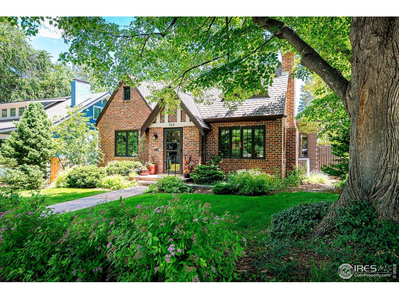 Boulder, Colorado, 80302, United States, 5 Bedrooms Bedrooms, ,2 BathroomsBathrooms,Residential,Active,1997618