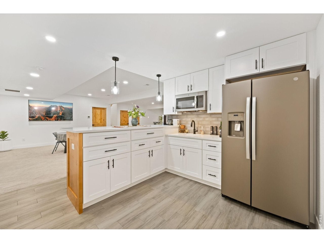 Berthoud, Colorado, 80513, United States, 5 Bedrooms Bedrooms, ,4 BathroomsBathrooms,Residential,Active,2045014
