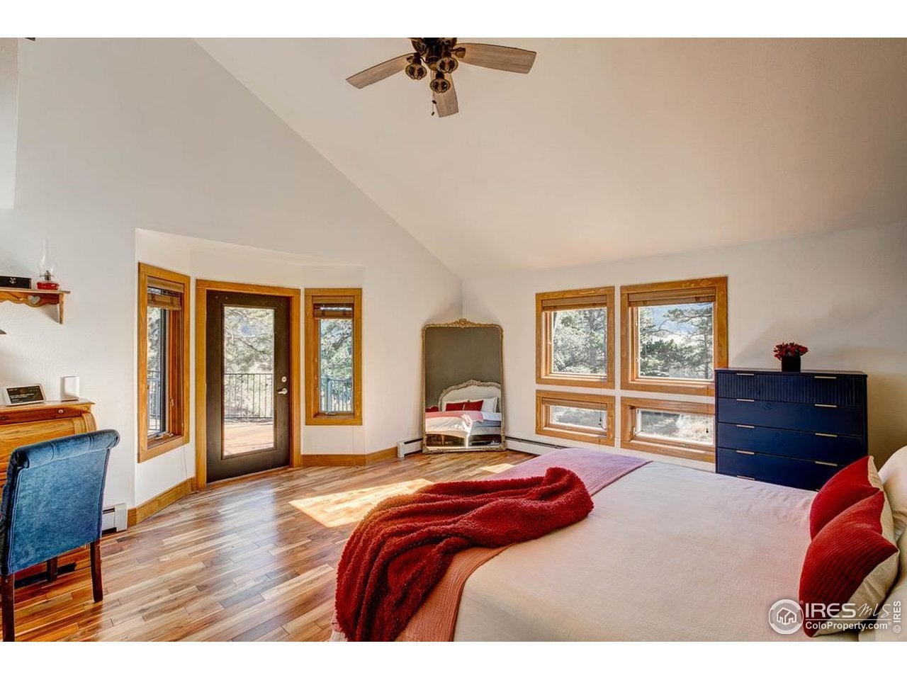 Estes Park, Colorado, 80517, United States, 4 Bedrooms Bedrooms, ,3 BathroomsBathrooms,Residential,Active,1990027