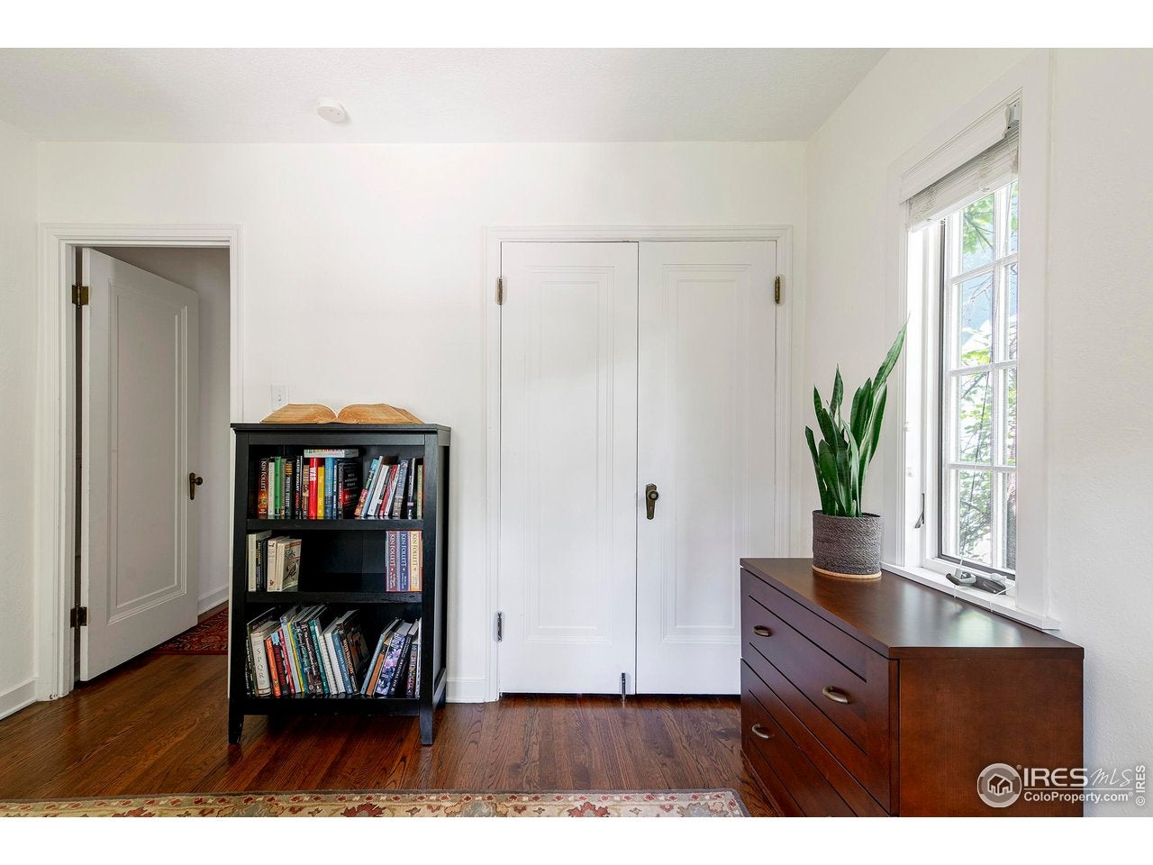 Boulder, Colorado, 80302, United States, 5 Bedrooms Bedrooms, ,2 BathroomsBathrooms,Residential,Active,1997618