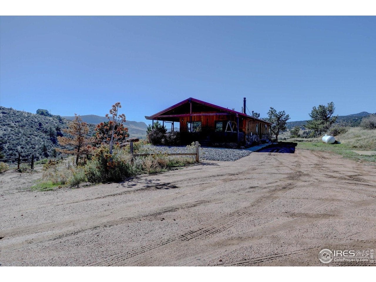 Lyons, Colorado, 80540, United States, 3 Bedrooms Bedrooms, ,2 BathroomsBathrooms,Residential,Active,1969834