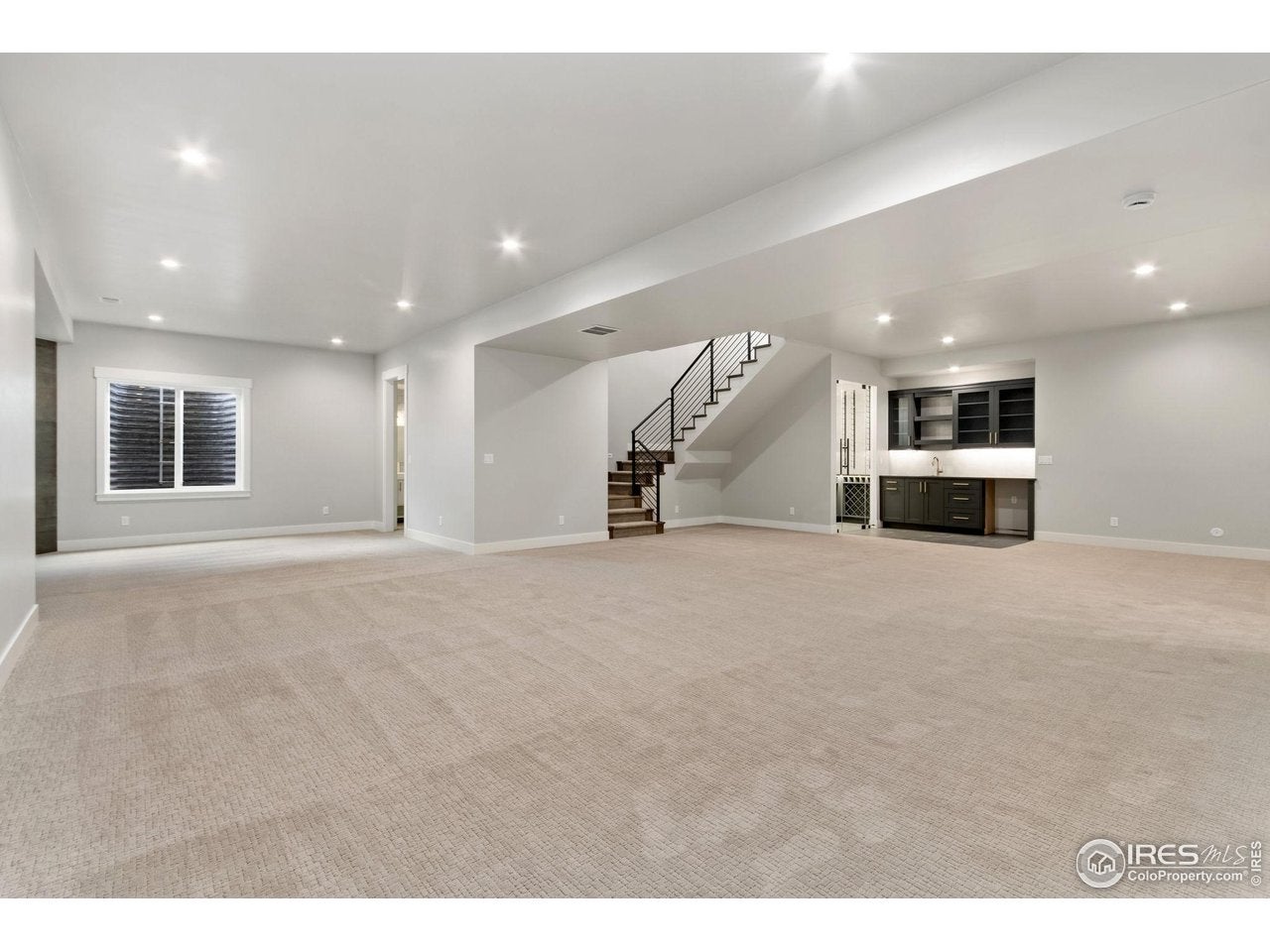 Windsor, Colorado, 80550, United States, 4 Bedrooms Bedrooms, ,6 BathroomsBathrooms,Residential,Active,1999927