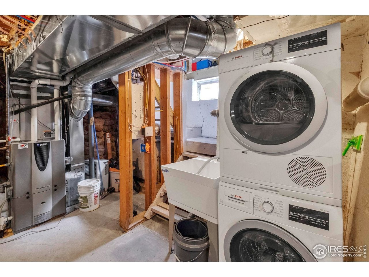 Boulder, Colorado, 80304, United States, 3 Bedrooms Bedrooms, ,3 BathroomsBathrooms,Residential,Active,2007953