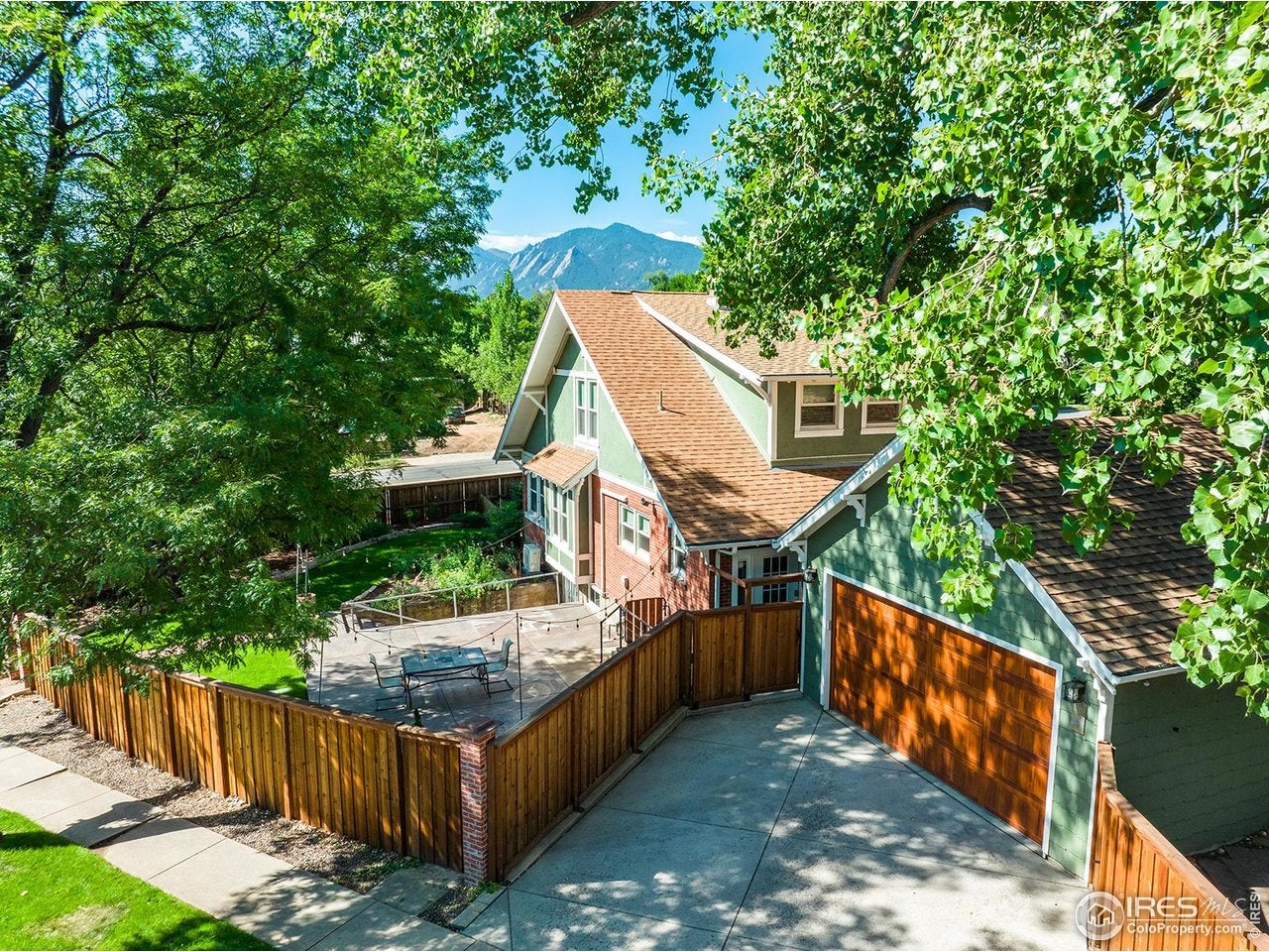 Boulder, Colorado, 80304, United States, 4 Bedrooms Bedrooms, ,3 BathroomsBathrooms,Residential,Active,1997605