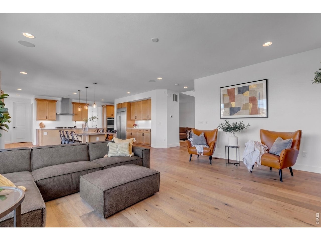 Broomfield, Colorado, 80023, United States, 5 Bedrooms Bedrooms, ,5 BathroomsBathrooms,Residential,Active,2052095