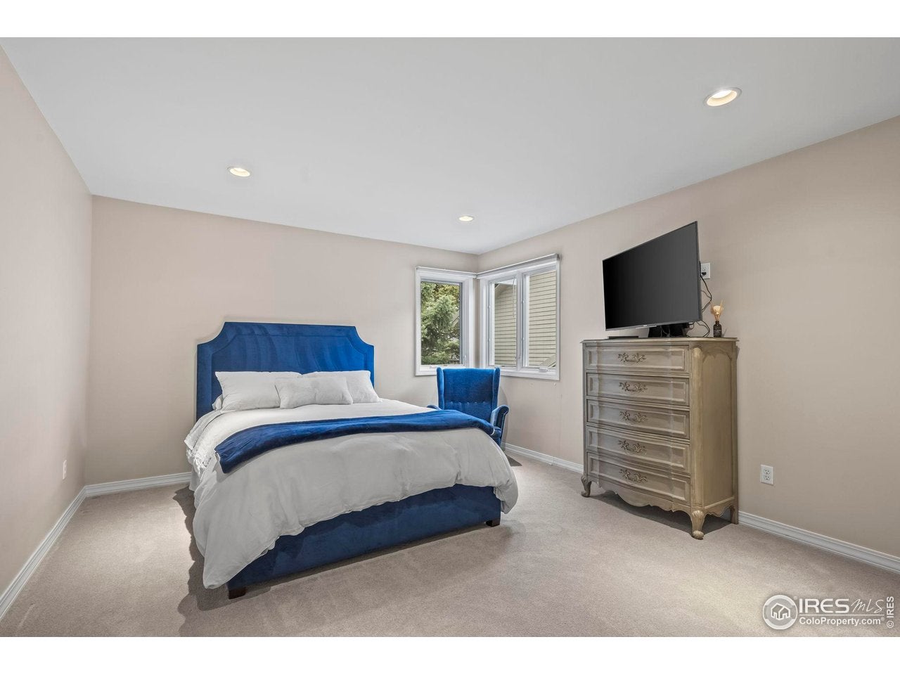 Boulder, Colorado, 80301, United States, 3 Bedrooms Bedrooms, ,4 BathroomsBathrooms,Residential,Active,1997580