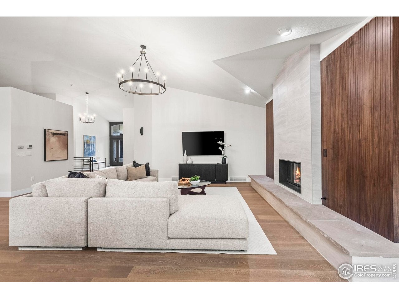 Boulder, Colorado, 80301, United States, 4 Bedrooms Bedrooms, ,4 BathroomsBathrooms,Residential,Active,1997569