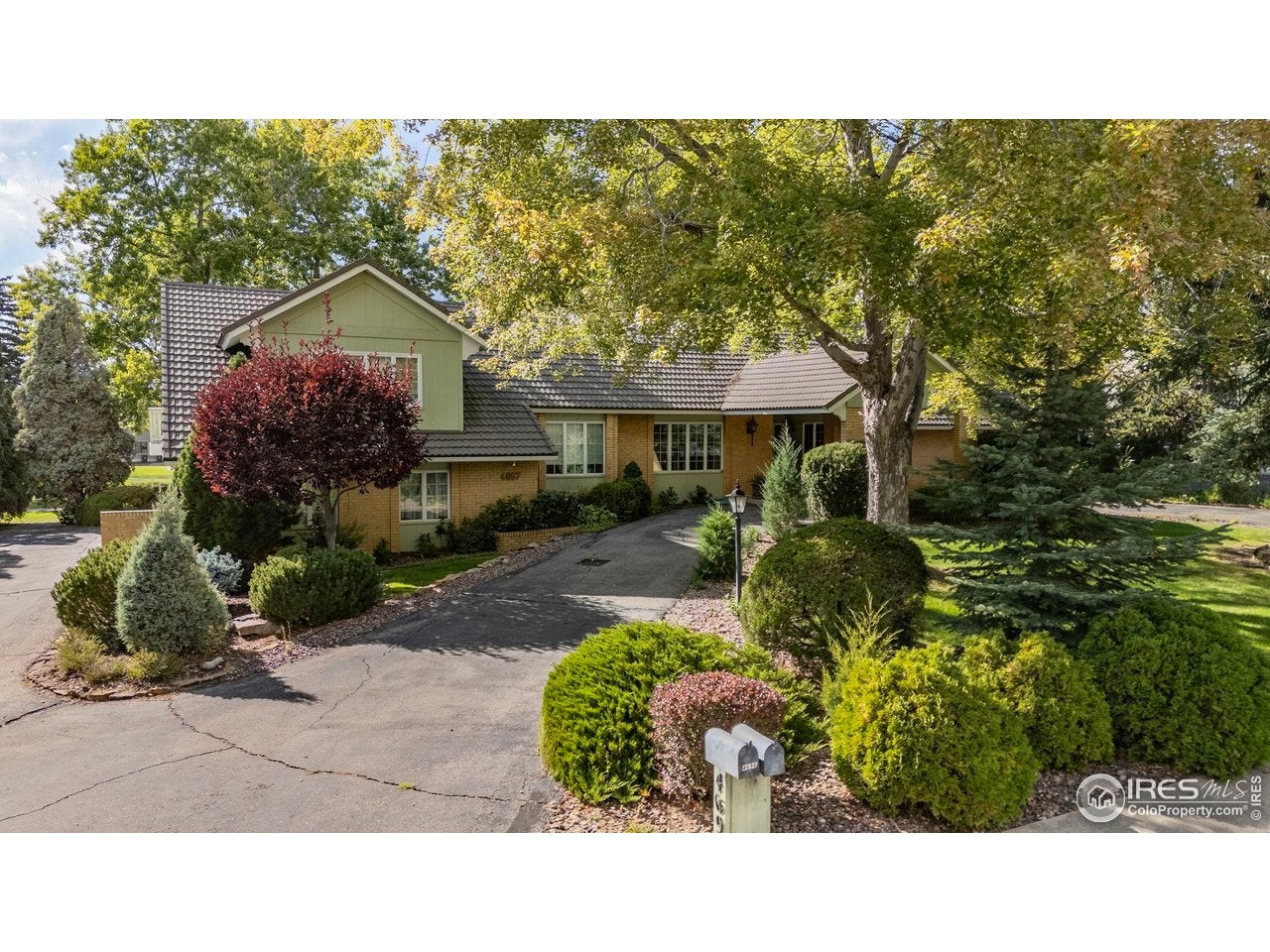 Boulder, Colorado, 80301, United States, 3 Bedrooms Bedrooms, ,4 BathroomsBathrooms,Residential,Active,1997593