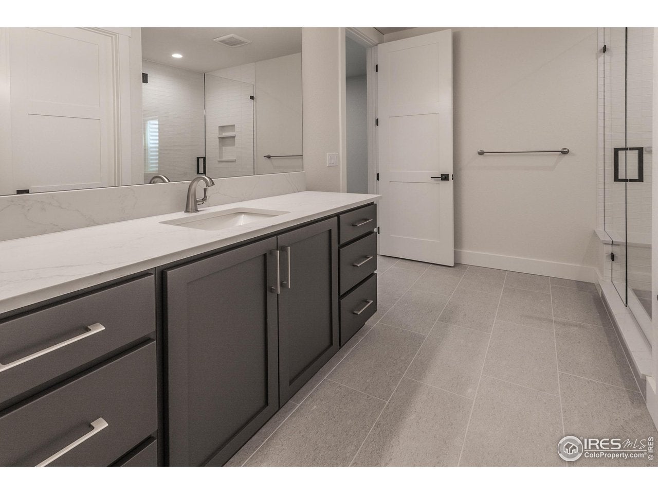 Berthoud, Colorado, 80513, United States, 4 Bedrooms Bedrooms, ,4 BathroomsBathrooms,Residential,Active,1995272