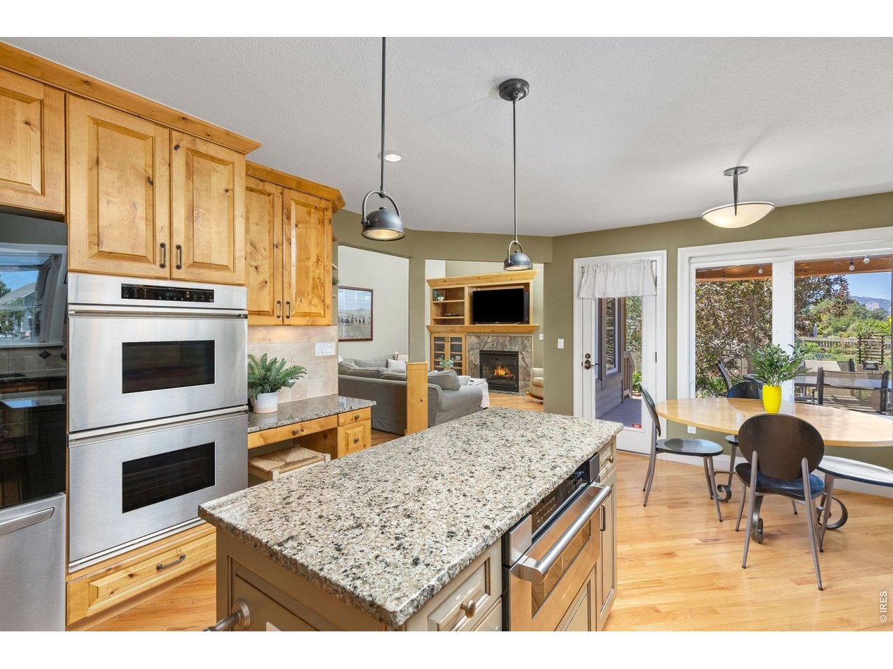 Louisville, Colorado, 80027, United States, 5 Bedrooms Bedrooms, ,5 BathroomsBathrooms,Residential,Active,2041594
