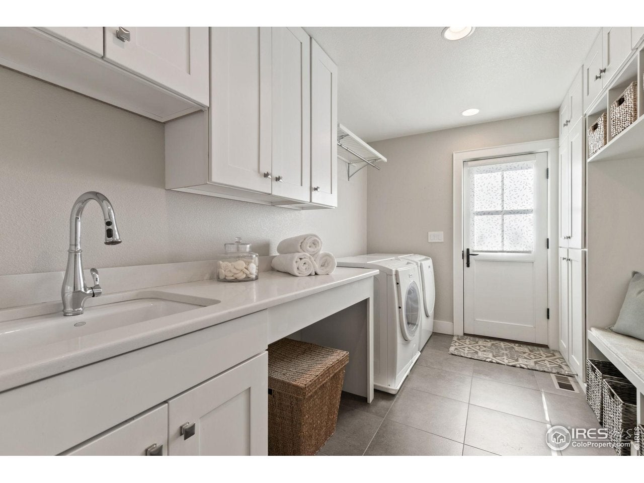 Louisville, Colorado, 80027, United States, 5 Bedrooms Bedrooms, ,5 BathroomsBathrooms,Residential,Active,2013448