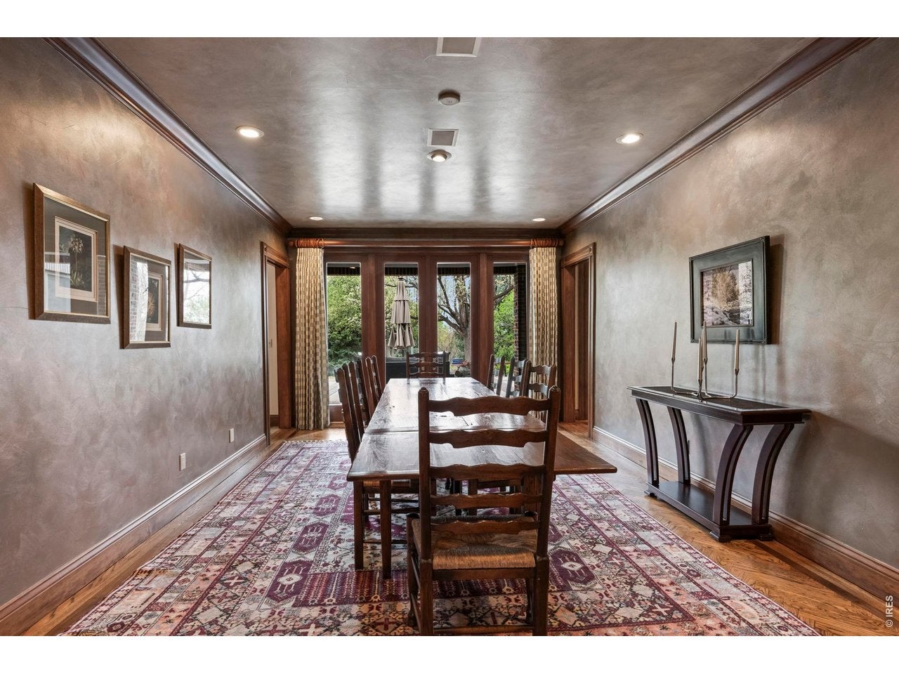 Niwot, Colorado, 80503, United States, 4 Bedrooms Bedrooms, ,7 BathroomsBathrooms,Residential,Active,2033402