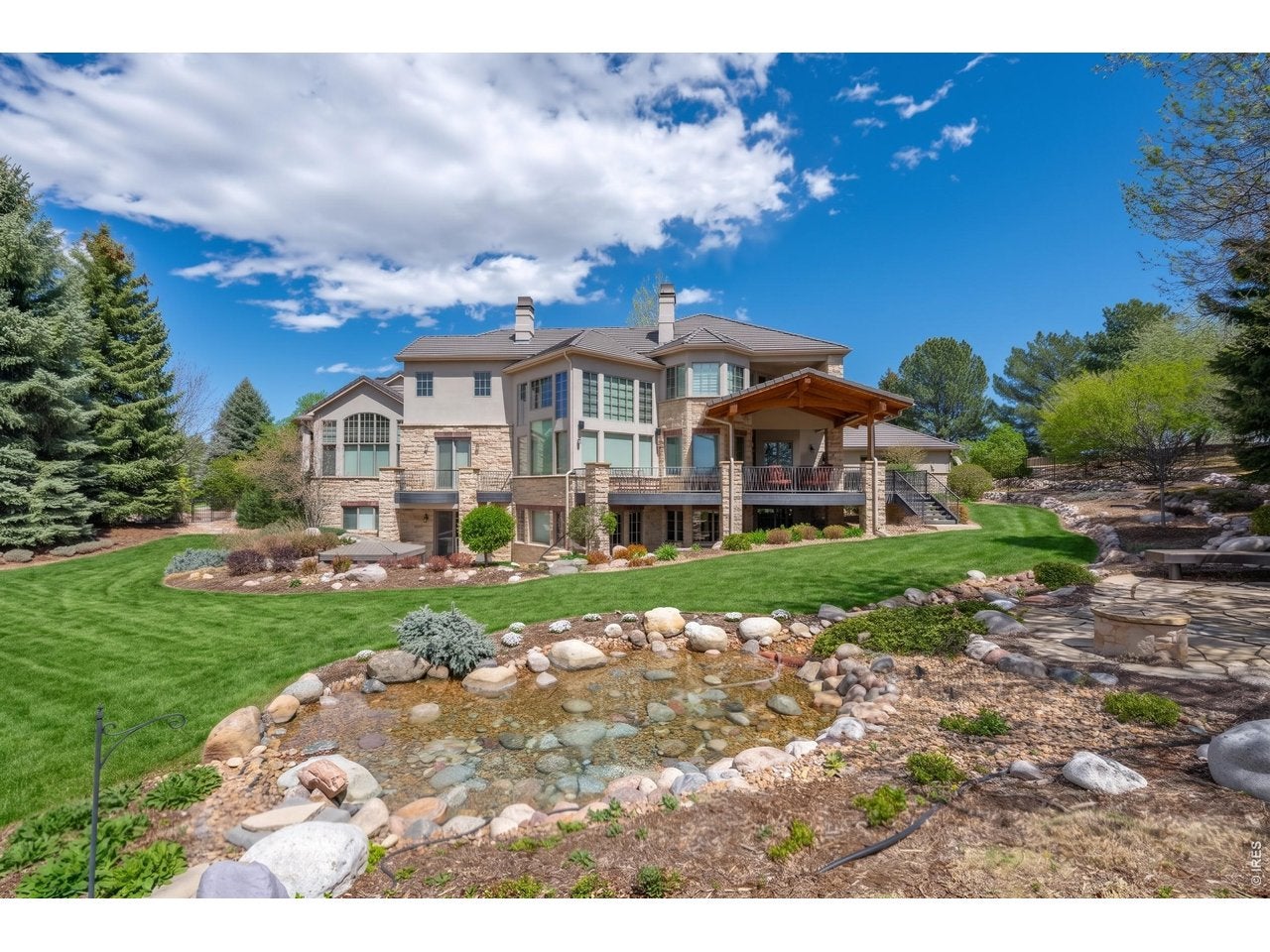 Niwot, Colorado, 80503, United States, 5 Bedrooms Bedrooms, ,6 BathroomsBathrooms,Residential,Active,2045621