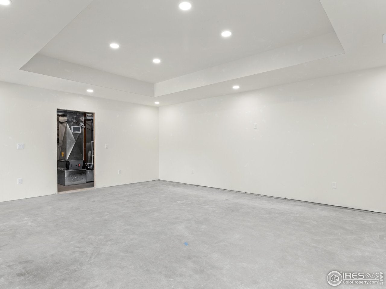 Estes Park, Colorado, 80517, United States, 5 Bedrooms Bedrooms, ,4 BathroomsBathrooms,Residential,Active,2012217