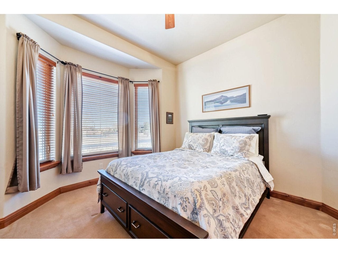Longmont, Colorado, 80504, United States, 4 Bedrooms Bedrooms, ,5 BathroomsBathrooms,Residential,Active,2033410