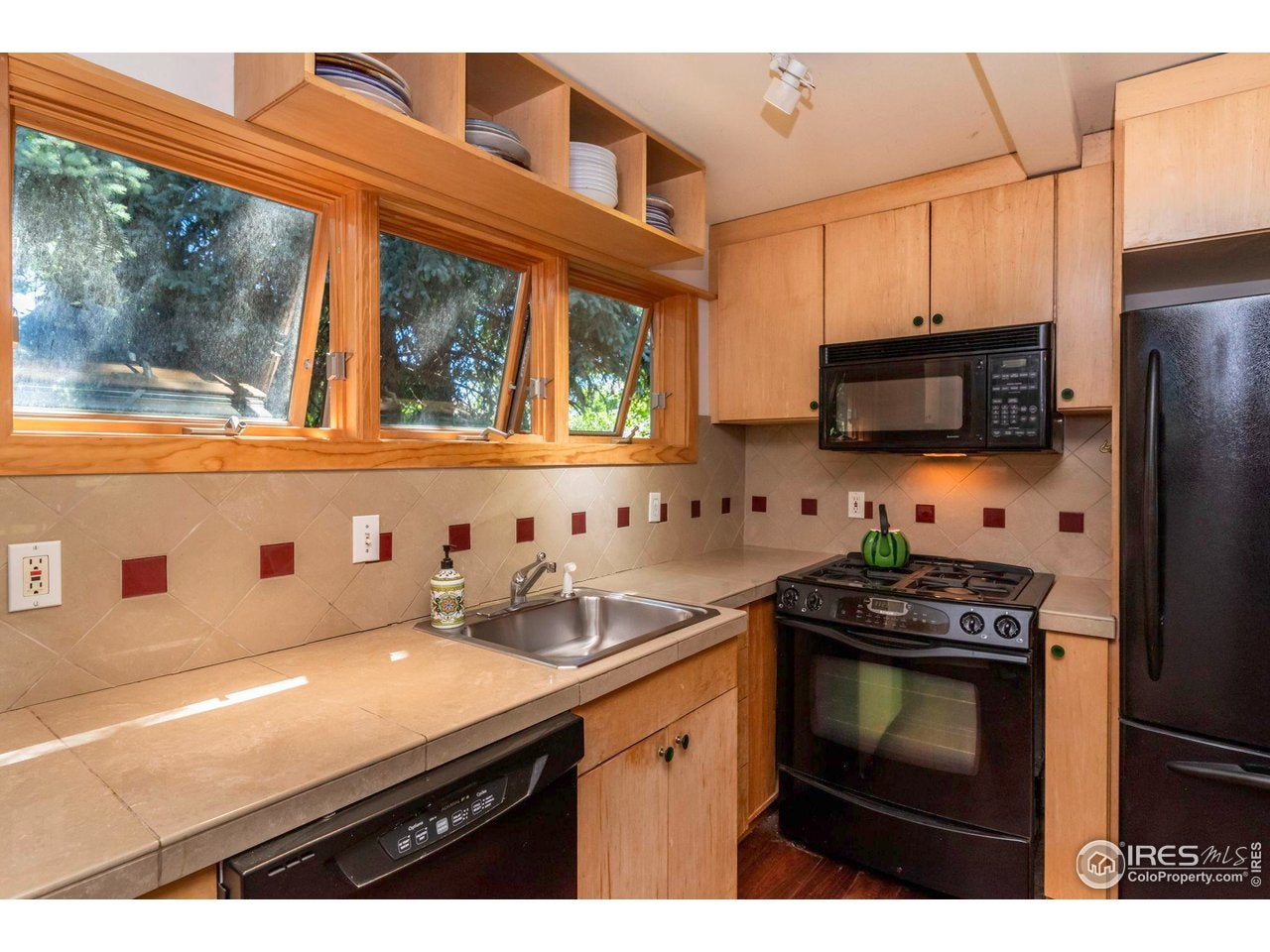 Boulder, Colorado, 80304, United States, 4 Bedrooms Bedrooms, ,3 BathroomsBathrooms,Residential,Active,2017501