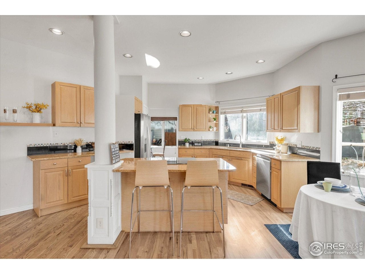 Boulder, Colorado, 80304, United States, 5 Bedrooms Bedrooms, ,4 BathroomsBathrooms,Residential,Active,1996274