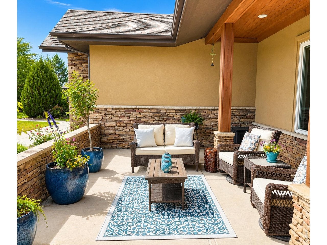 Longmont, Colorado, 80504, United States, 4 Bedrooms Bedrooms, ,5 BathroomsBathrooms,Residential,Active,2033410