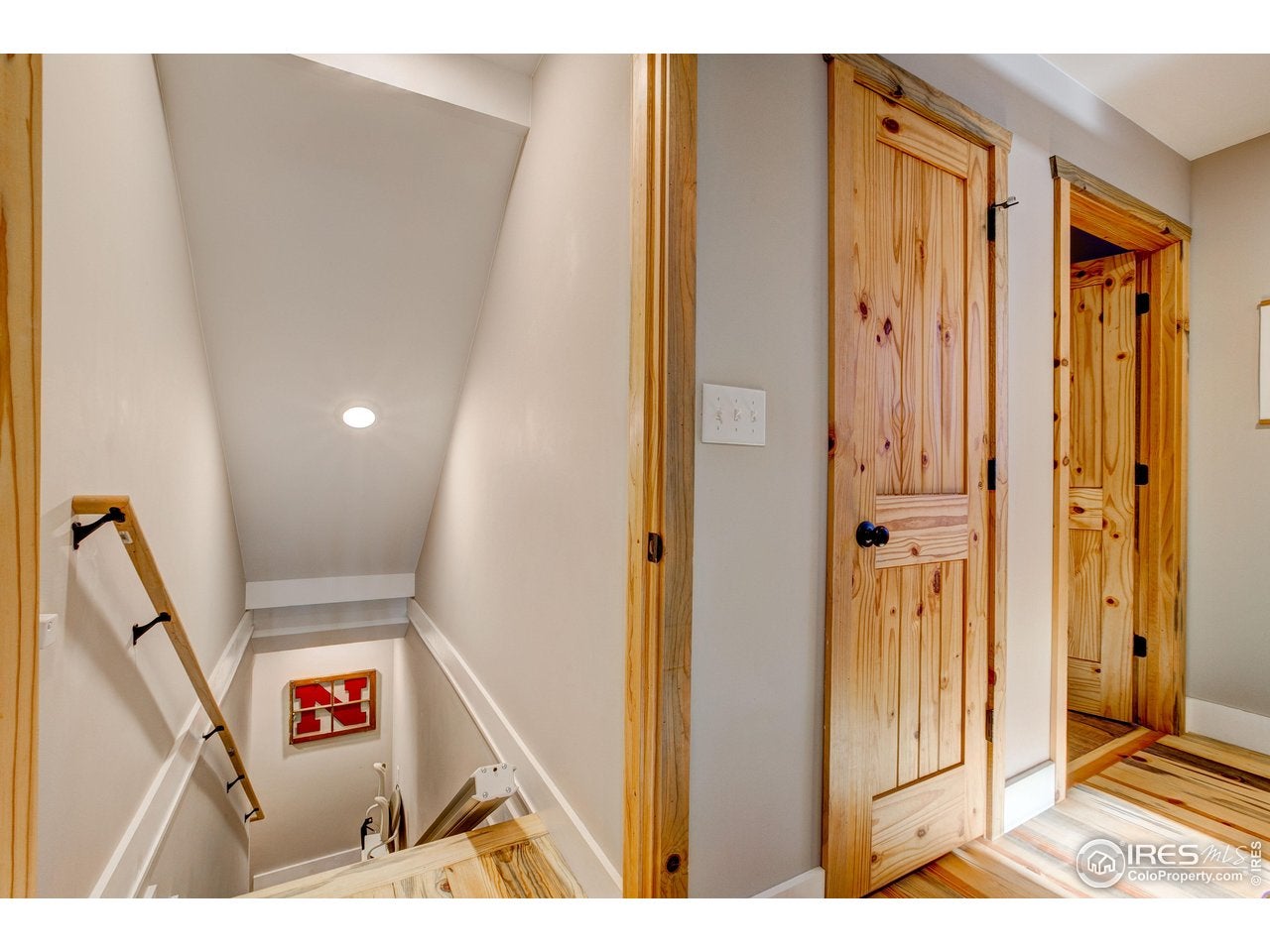 Lyons, Colorado, 80540, United States, 5 Bedrooms Bedrooms, ,4 BathroomsBathrooms,Residential,Active,2006864