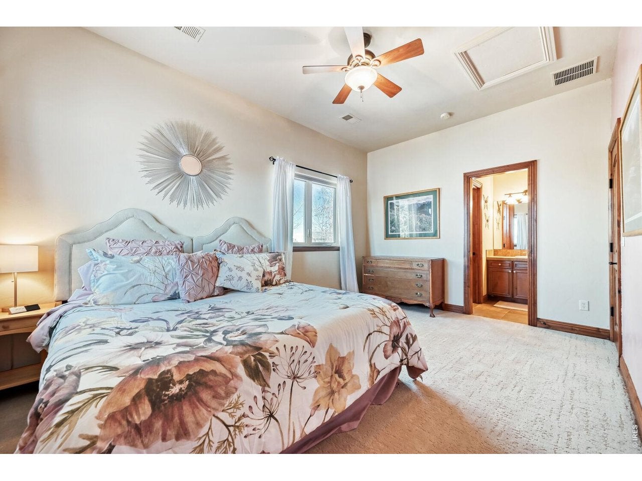 Longmont, Colorado, 80504, United States, 4 Bedrooms Bedrooms, ,5 BathroomsBathrooms,Residential,Active,2033410