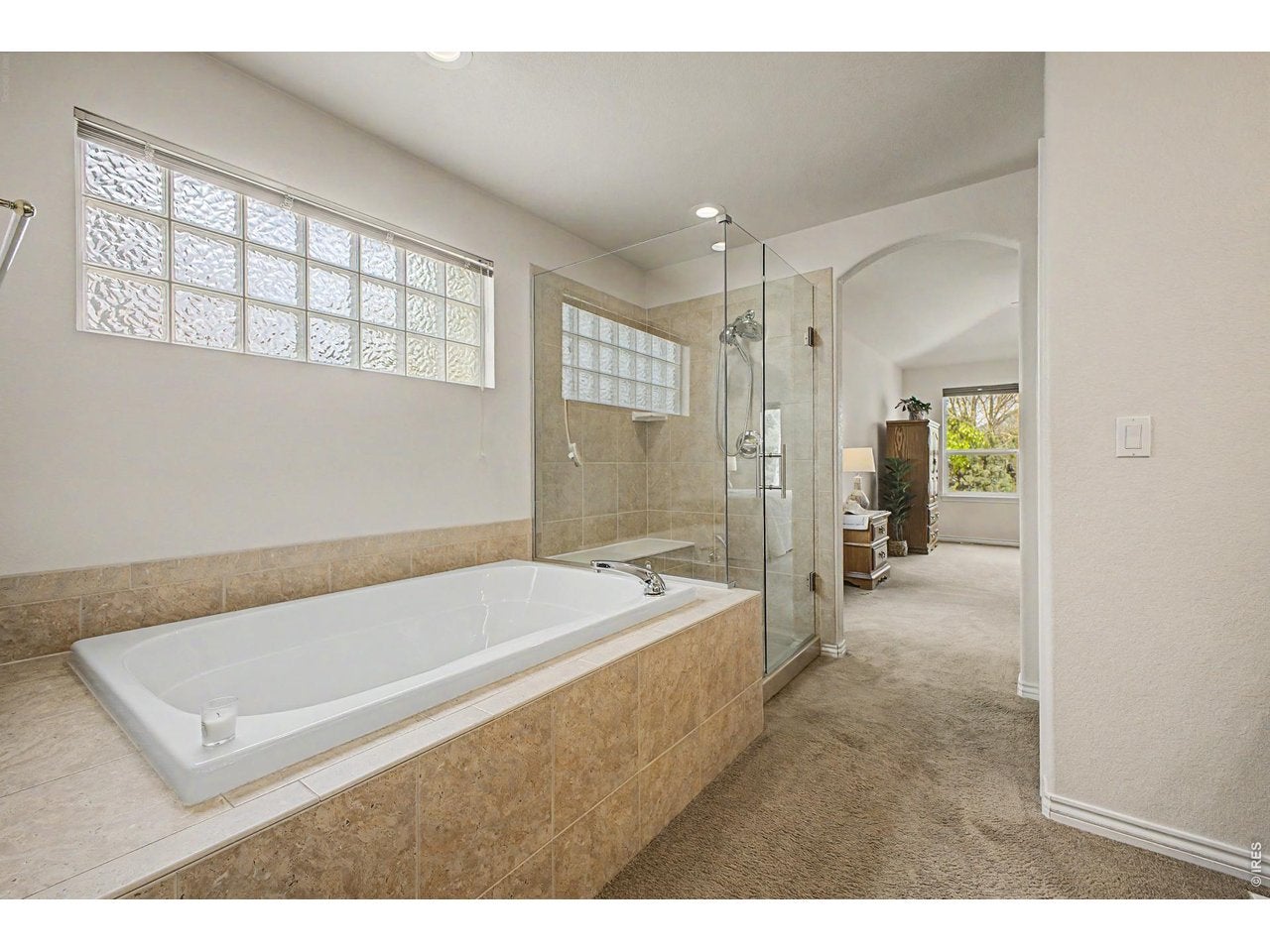 Longmont, Colorado, 80503, United States, 5 Bedrooms Bedrooms, ,5 BathroomsBathrooms,Residential,Active,2042652