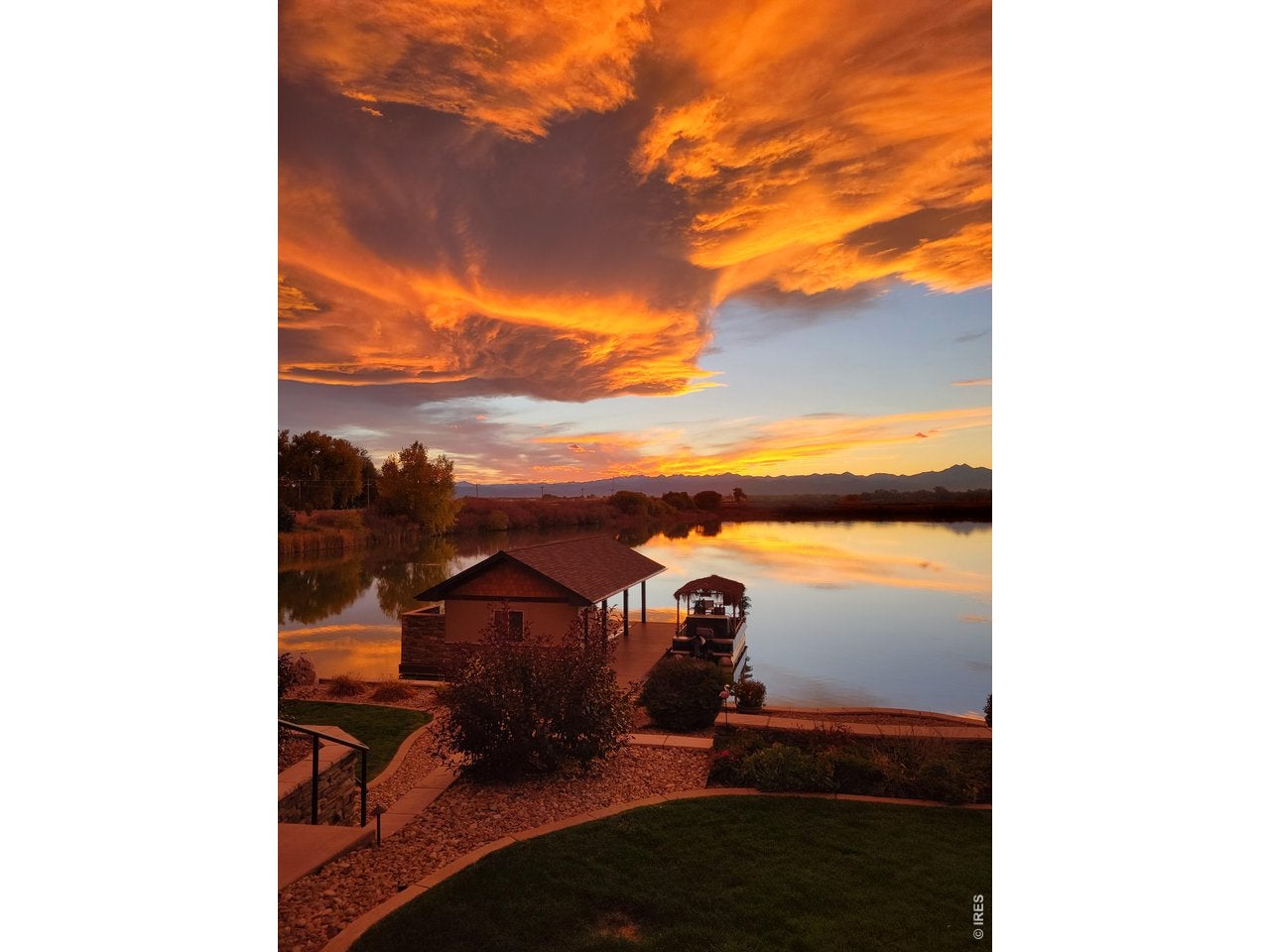 Longmont, Colorado, 80504, United States, 4 Bedrooms Bedrooms, ,5 BathroomsBathrooms,Residential,Active,2033410
