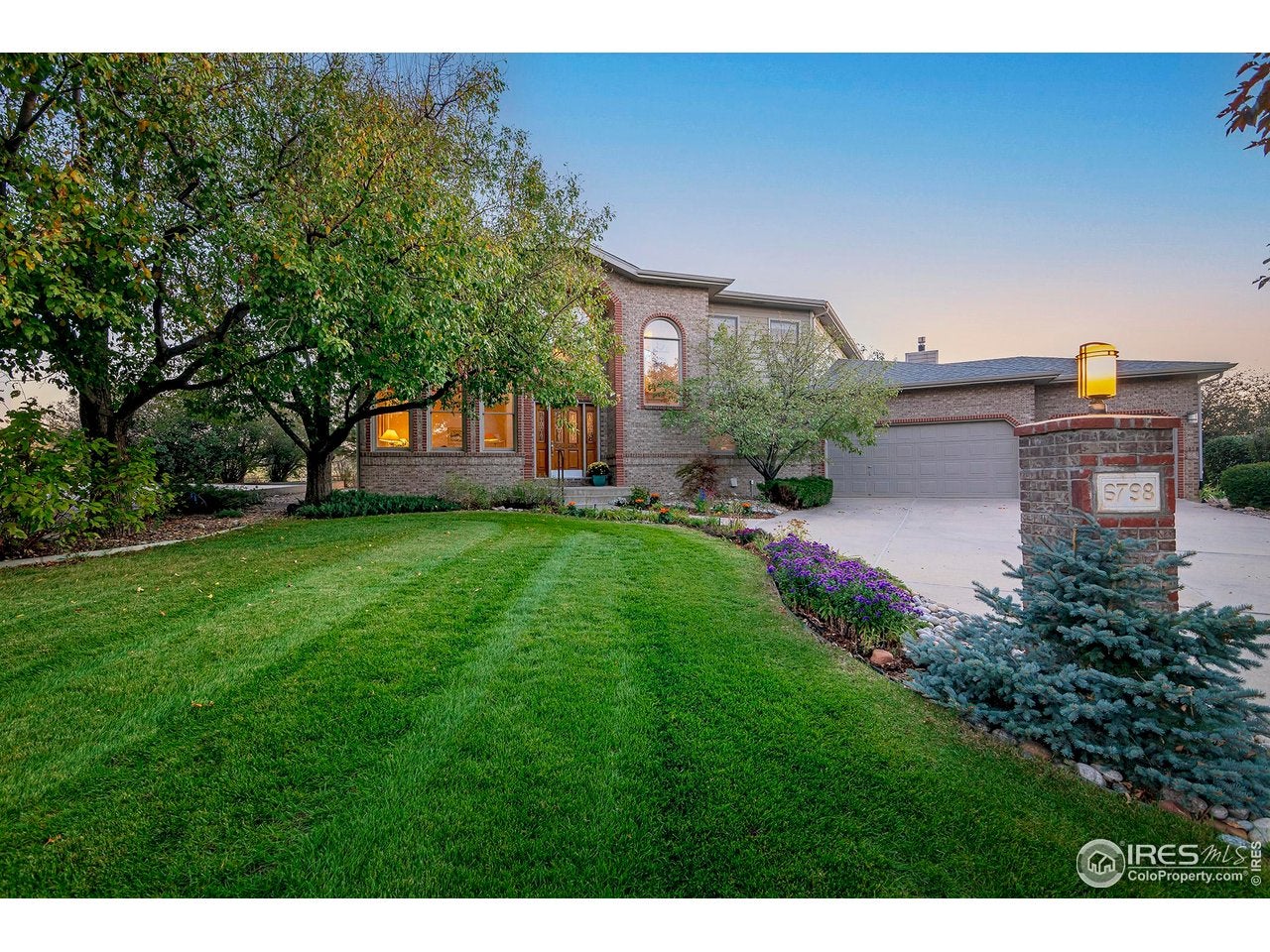 Longmont, Colorado, 80503, United States, 3 Bedrooms Bedrooms, ,3 BathroomsBathrooms,Residential,Contingent,1997617